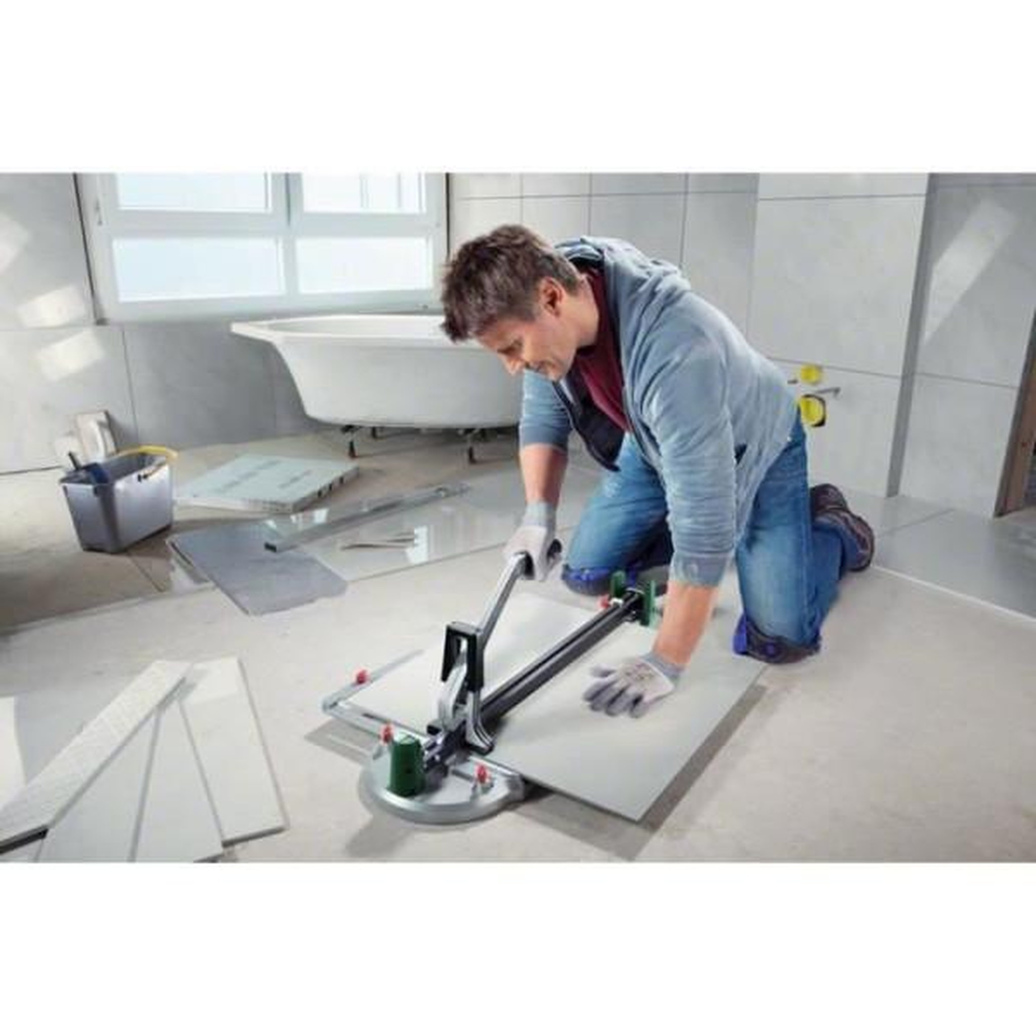 Voir la diapositive 3 : BOSCH Carrelette manuelle Bosch - PTC 640 (64 cm de capacité de coupe)