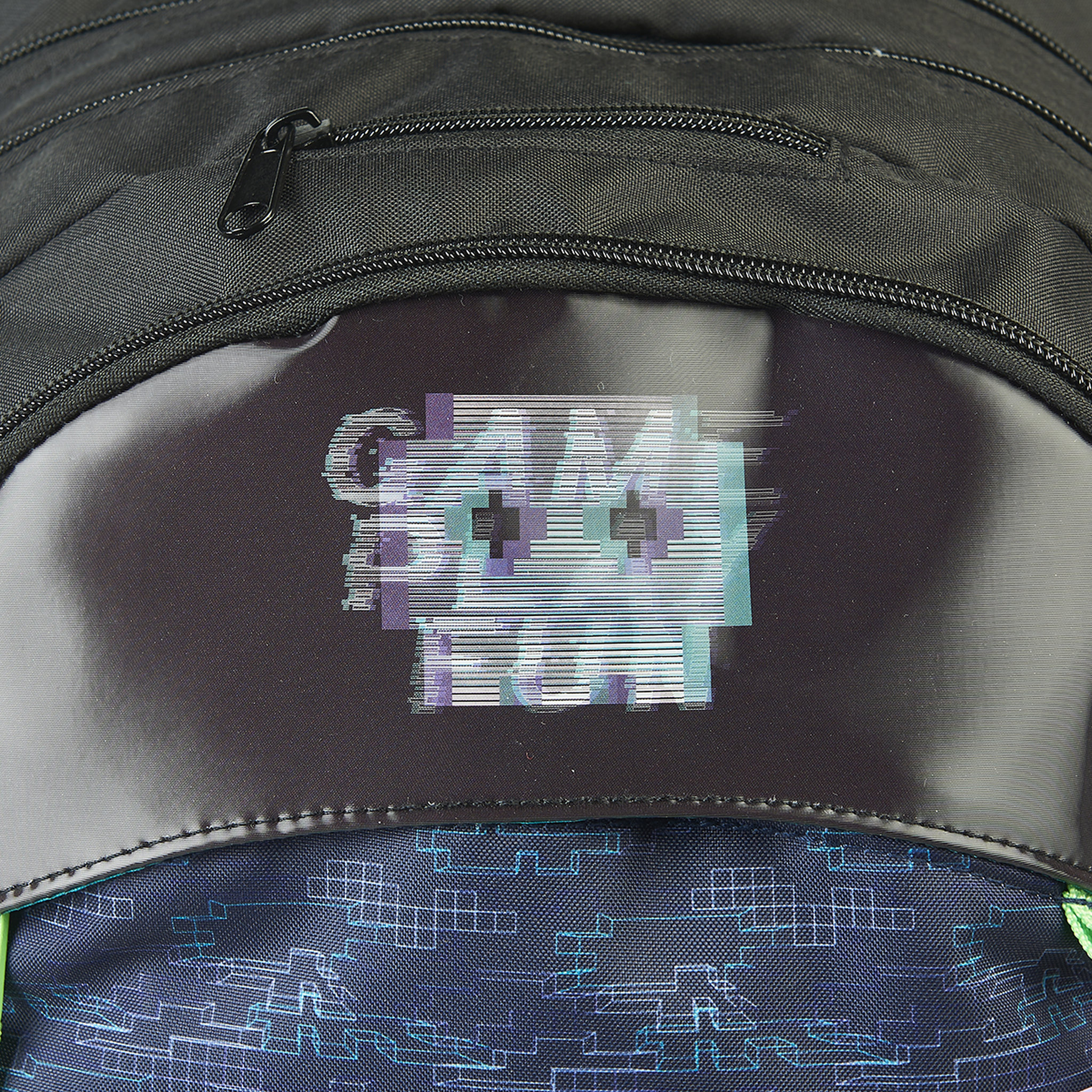 Voir la diapositive 5 : AUCHAN Sac à dos à roulettes GLITCH IN THE MATRIX