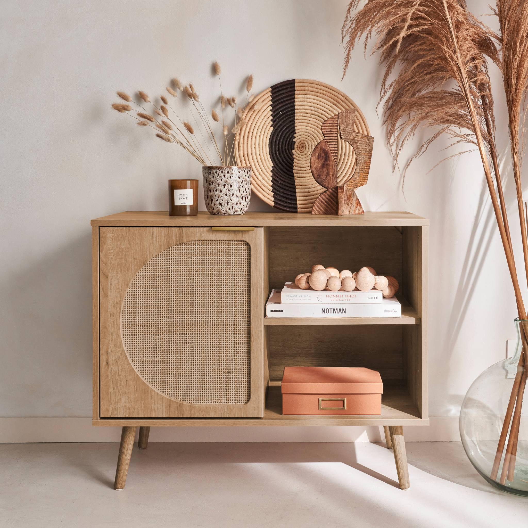 Voir la diapositive 3 : SWEEEK Buffet de rangement décor bois cannage arrondis. Eva. 1 portes réversible. deux niveaux. buffet bas.  L80 x l39 x H65.8cm