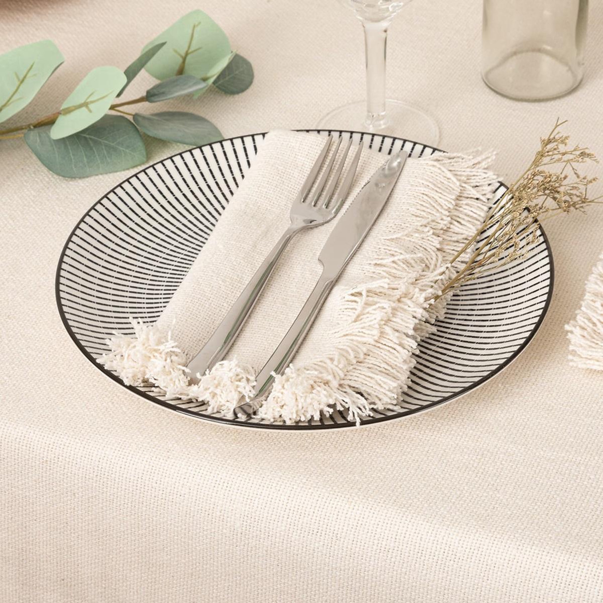 Voir la diapositive 3 : Eden 2 serviettes de tables a franges en coton