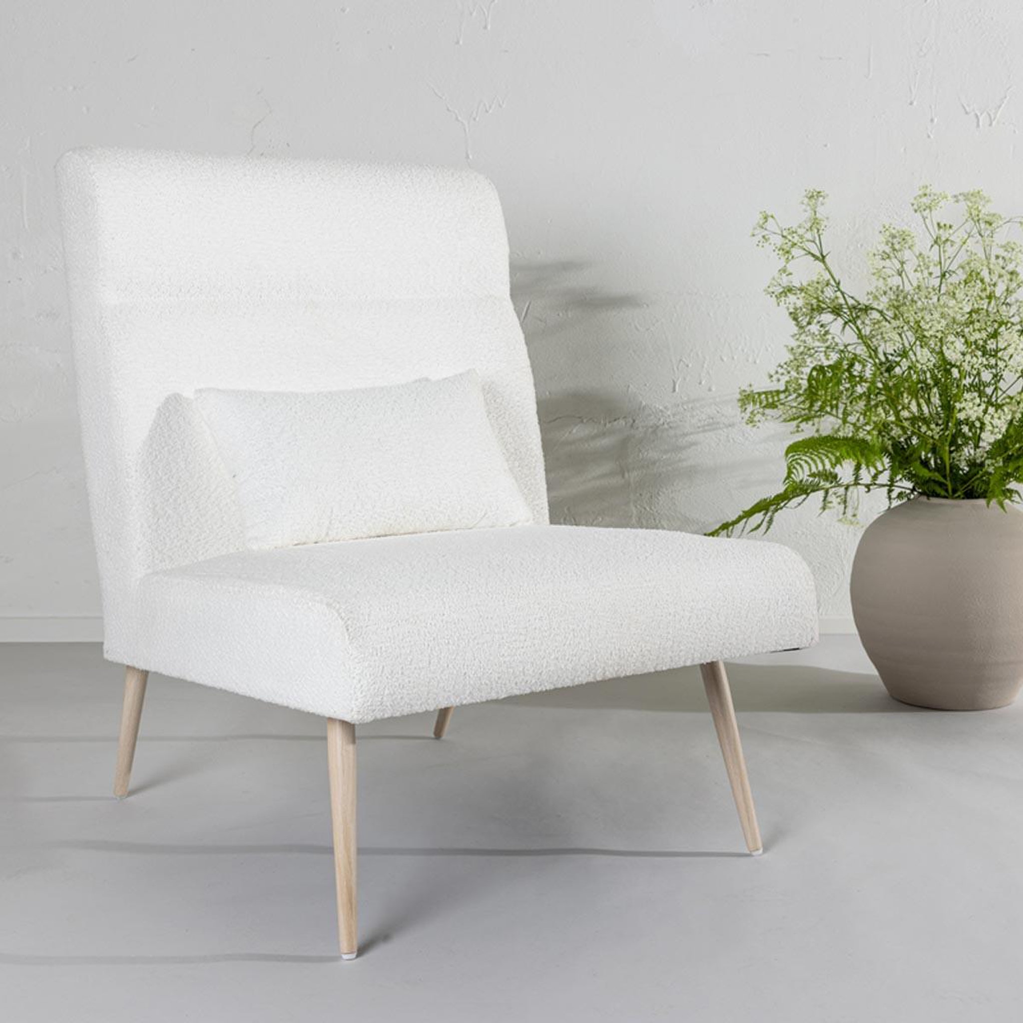 Voir la diapositive 6 : Paris Prix Fauteuil en tissu bouclette  bloom  95cm blanc