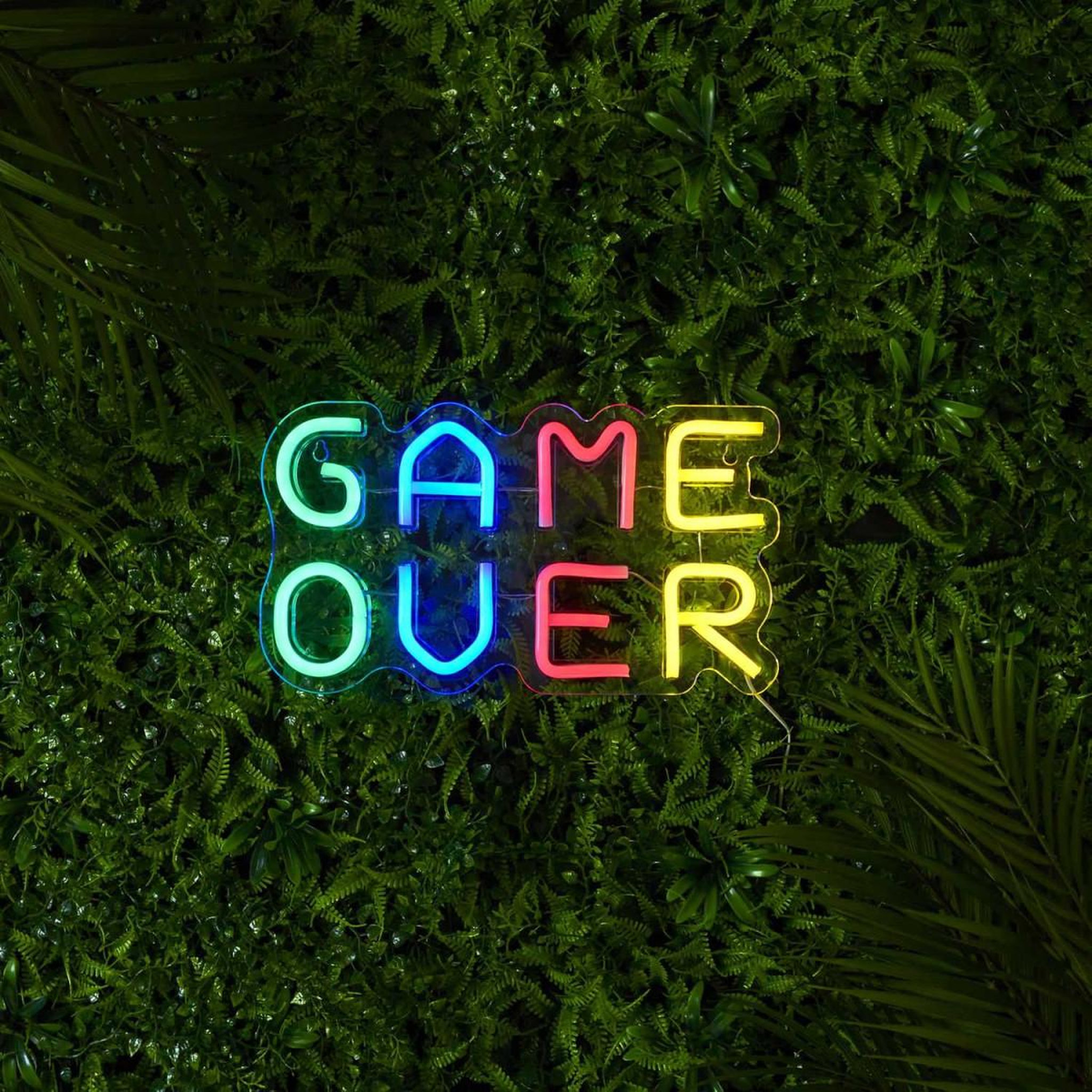 Voir la diapositive 4 : The Home Deco Factory Lampe led effet néon  game over  32cm multicolore