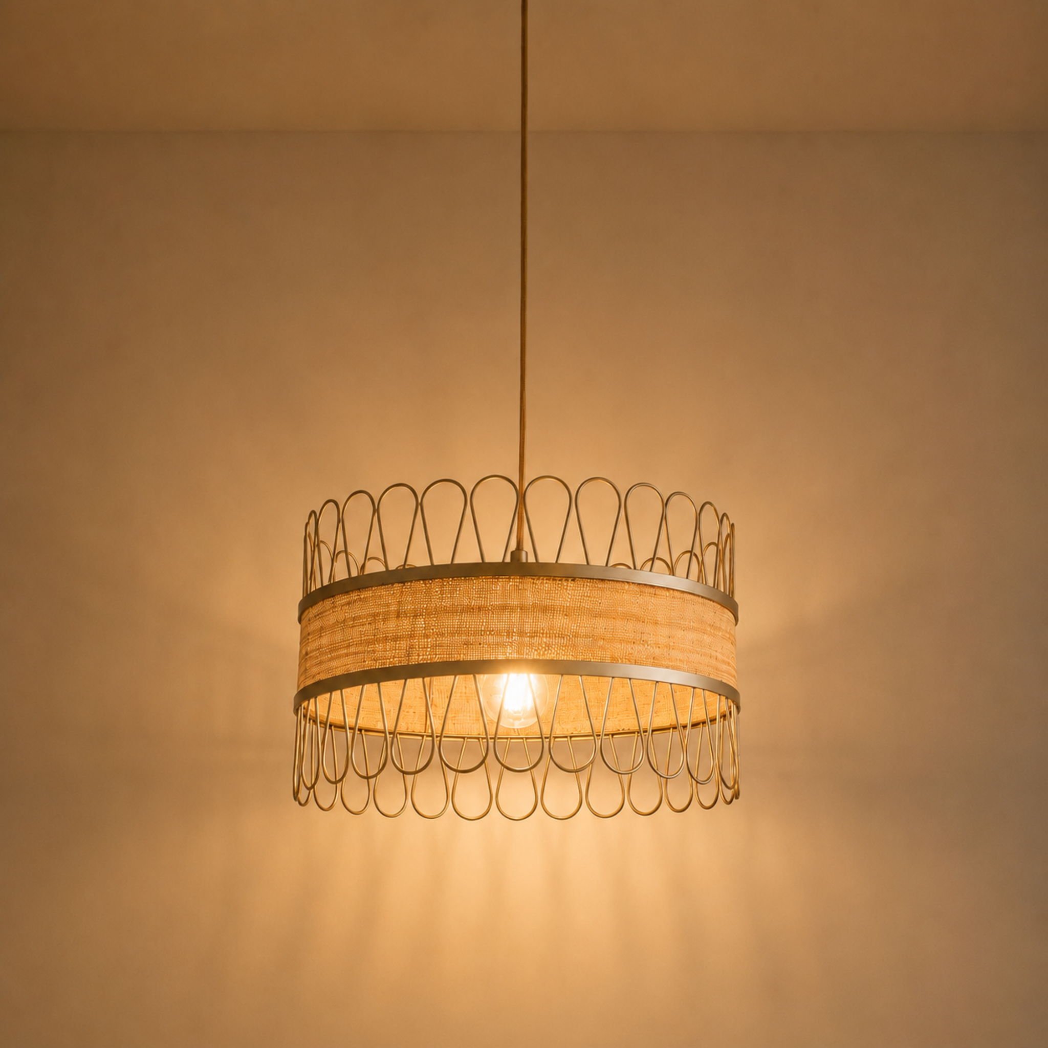 Voir la diapositive 3 : MAISON PAVANE Suspension en rotin D40 cm-Flore