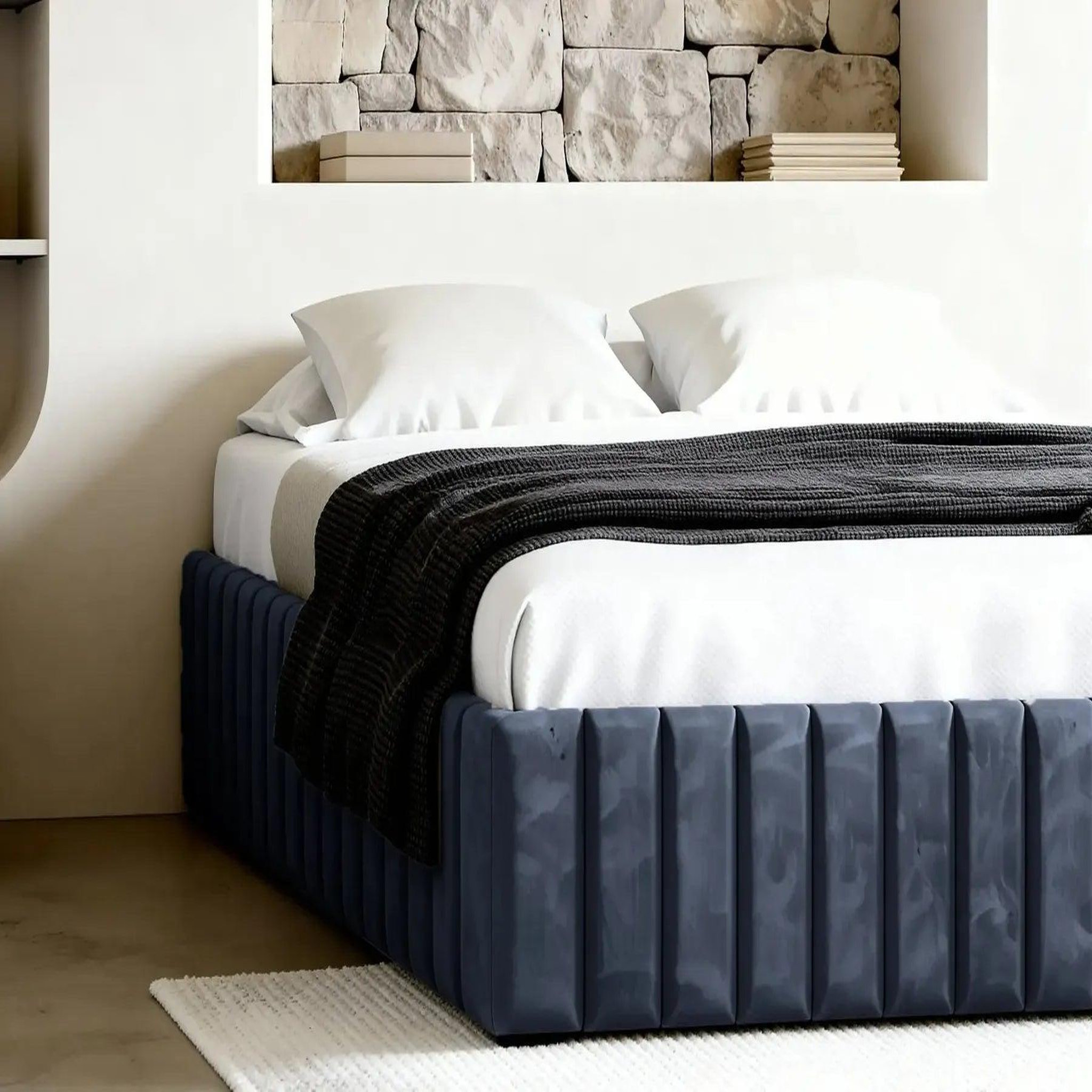 Voir la diapositive 6 : CASANOVA PARIS Elena - lit coffre tissu velours 140x200cm beige