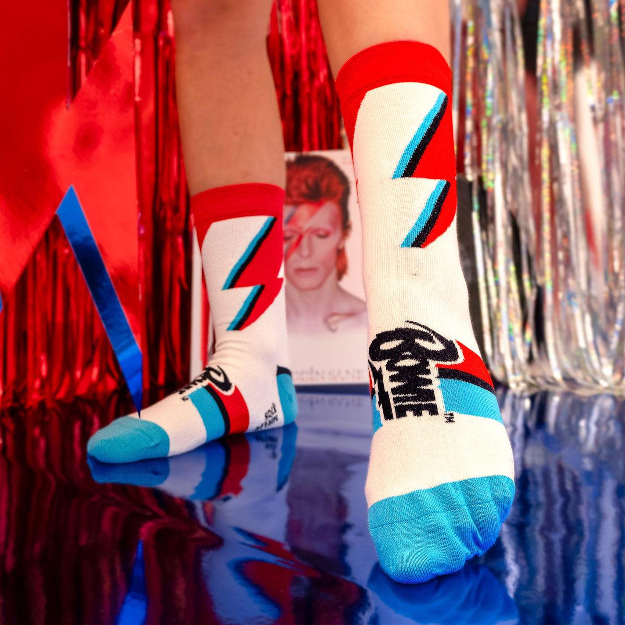 Voir la diapositive 6 : SOCK AFFAIRS Chaussettes david bowie, aladdin sane