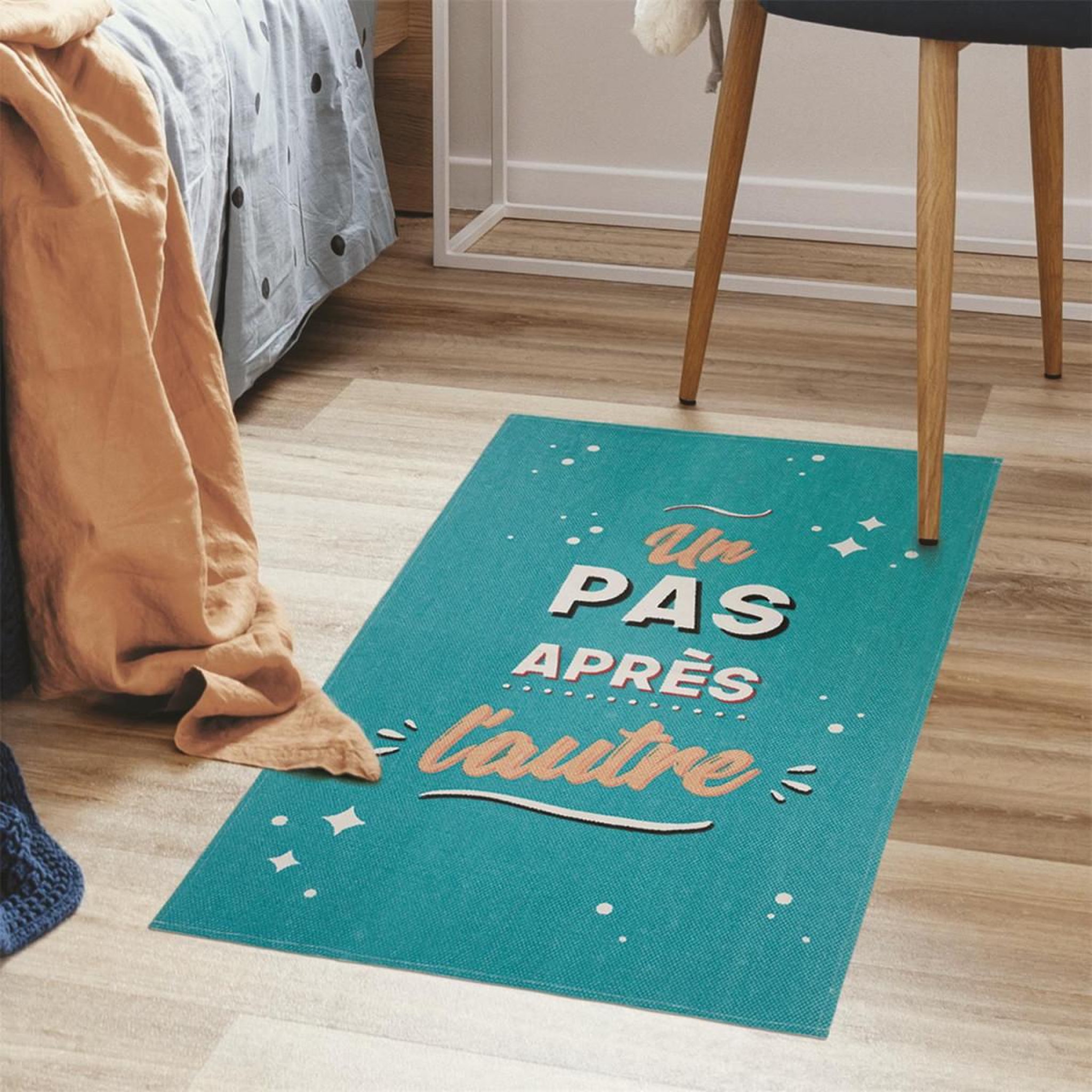 Voir la diapositive 3 : The Home Deco Factory Tapis déco  un pas après l'autre  50x80cm bleu