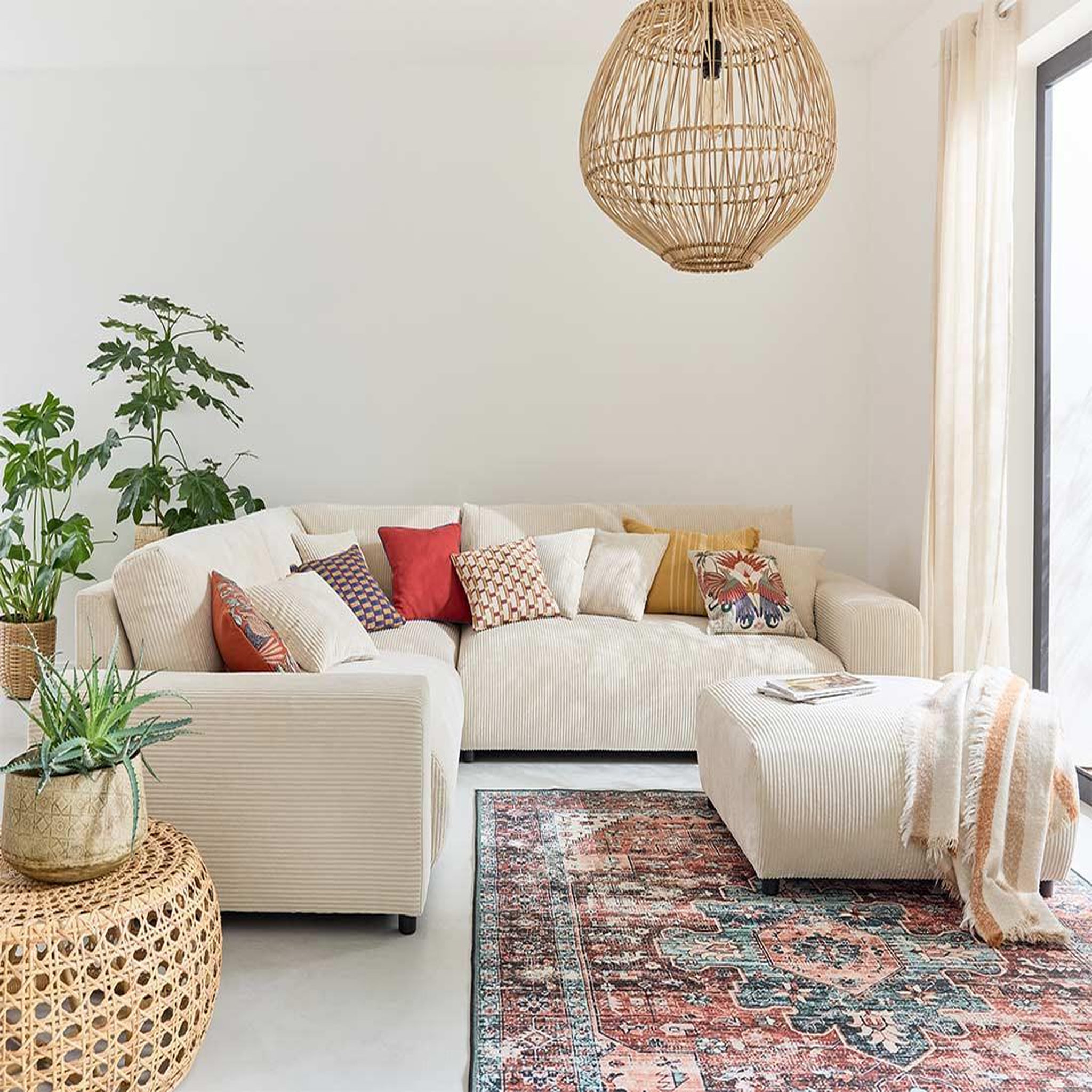 Voir la diapositive 2 : BEST MOBILIER Garance - module d'assise 2 places avec accoudoir gauche - en velours côtelé