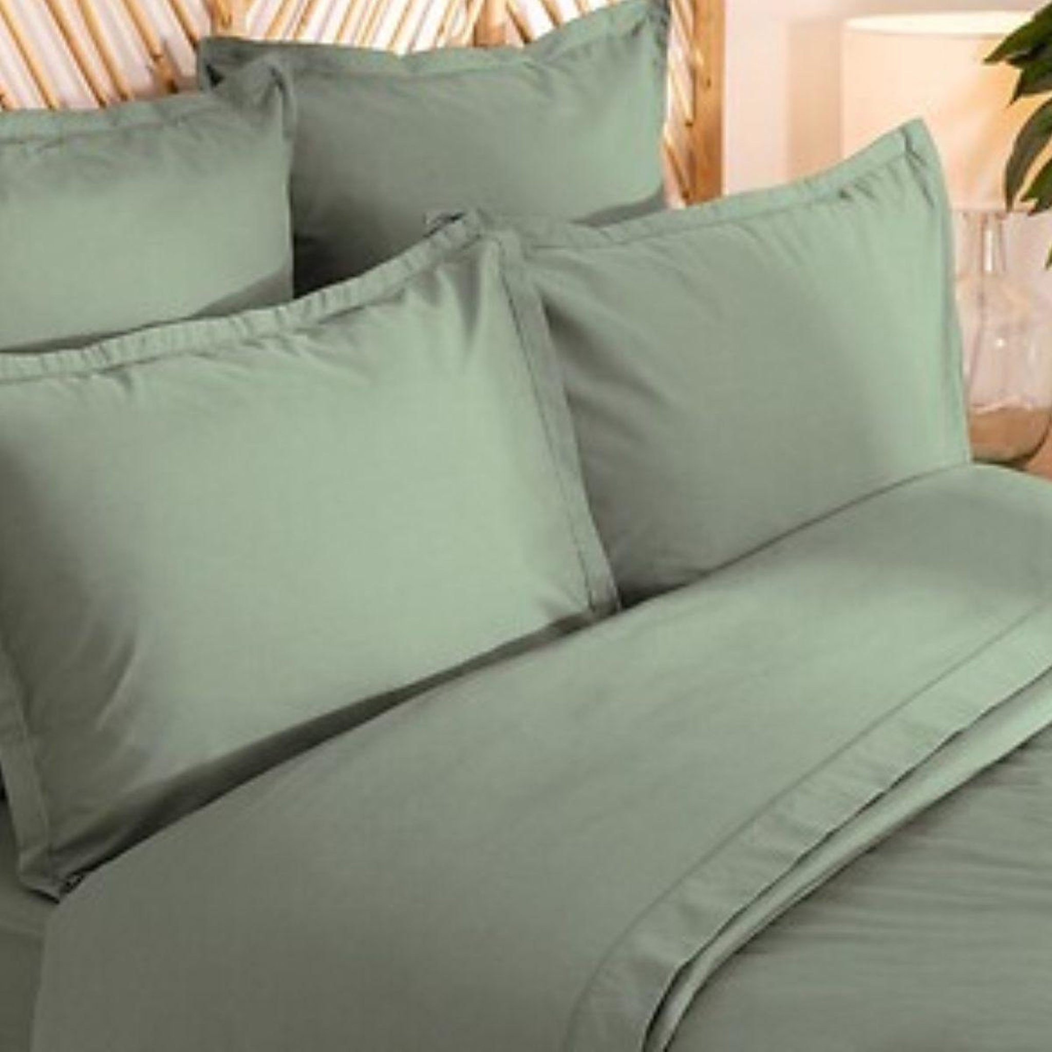 Voir la diapositive 4 : ATMOSPHERA Parure de lit 3 pièces  percale  260x240cm tilleul