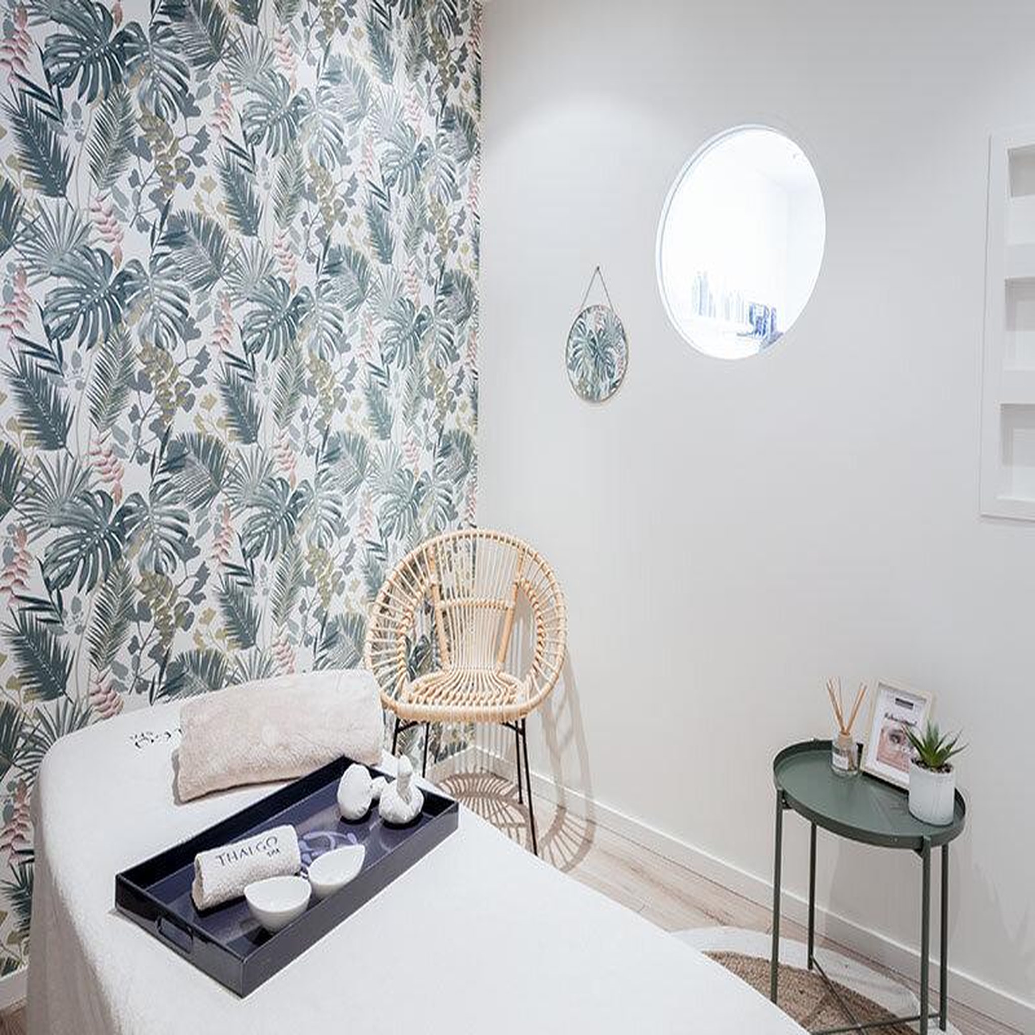 Voir la diapositive 3 : Smartbox Modelage de 1h15, soin du visage de 1h et accès hammam de 30 min près de Nantes - Coffret Cadeau Bien-être