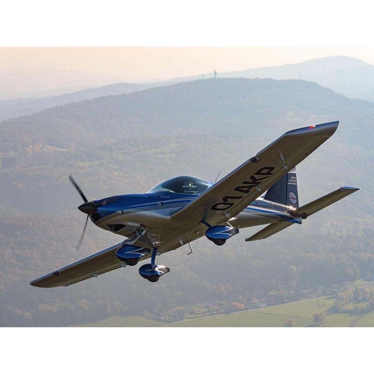 Smartbox Vol en ULM XL8 Evolution de 40 min près de Lyon - Coffret Cadeau Sport & Aventure