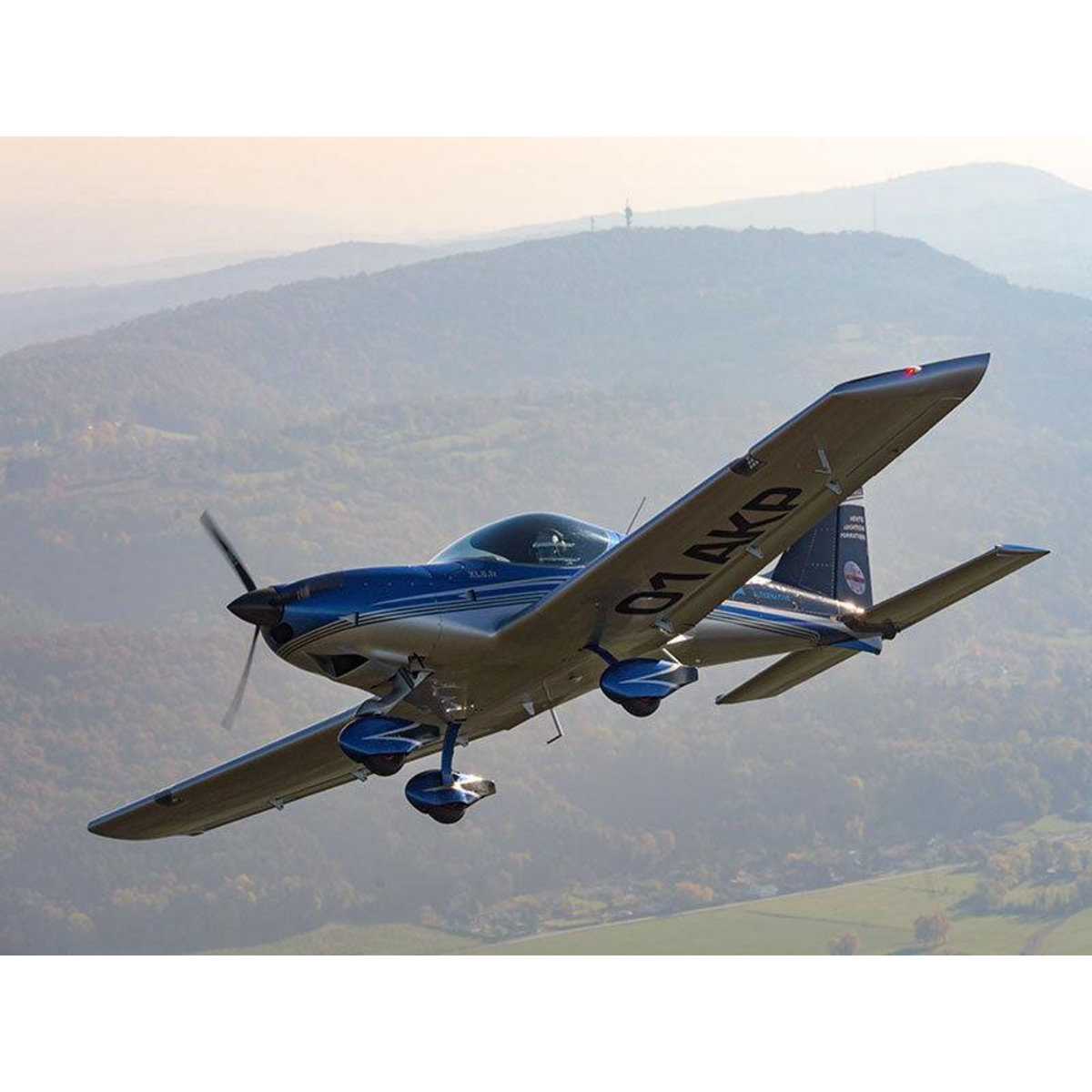 Smartbox Vol en ULM XL8 Evolution de 40 min près de Lyon - Coffret Cadeau Sport & Aventure