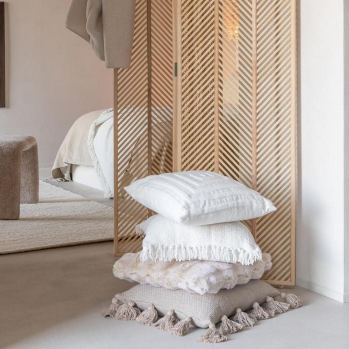 Paris Prix Coussin à Franges  Saya  45x45cm Blanc