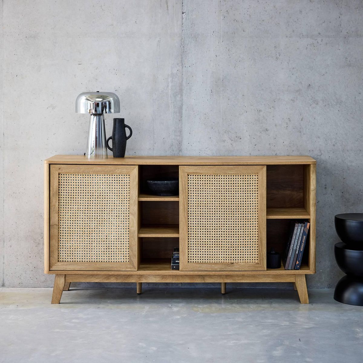 SWEEEK Buffet avec 2 portes coulissantes et étagères. effet bois et détails cannage. buffet bas. 150cm