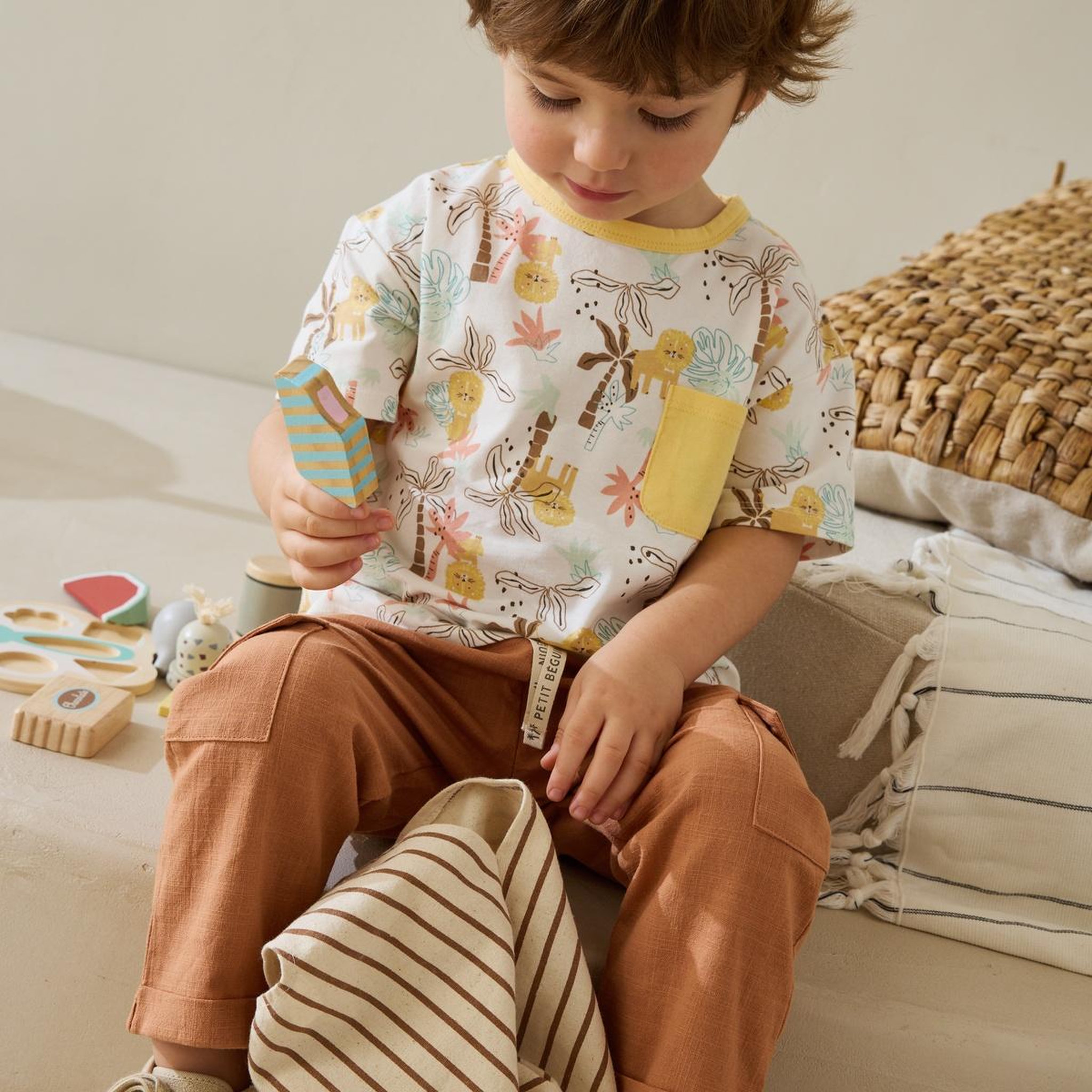 Voir la diapositive 4 : Petit Béguin T-shirt enfant Auguste