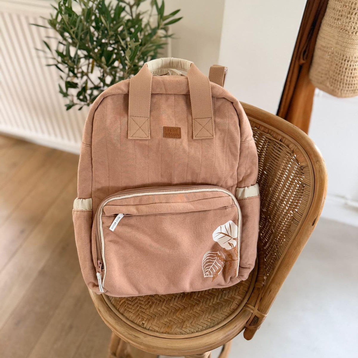 Petit Béguin Sac à dos à langer Mini Loutre