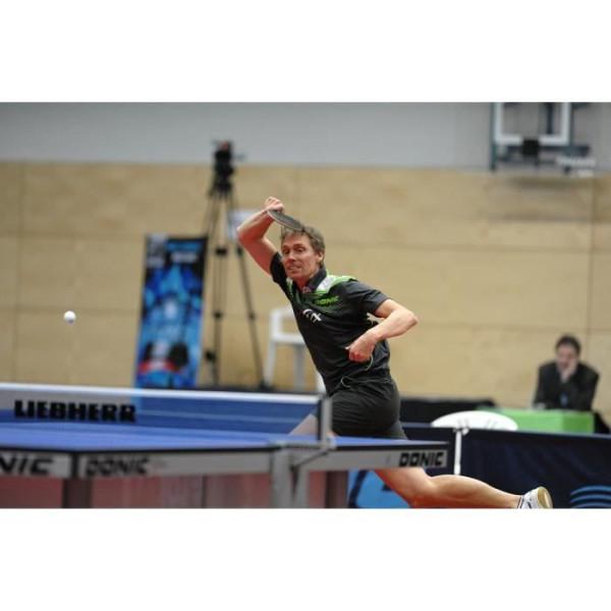 Voir la diapositive 4 : DONIC SHILDKROT DONIC SCHILDKRÖT Set raquette de tennis de table Persson 500 - 3 Balles incluses - Housse