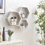 Voir la diapositive 2 : VS VENTA-STOCK Set de 3 Etagères murales Nuno hexagonales blanc, bois de paulownia