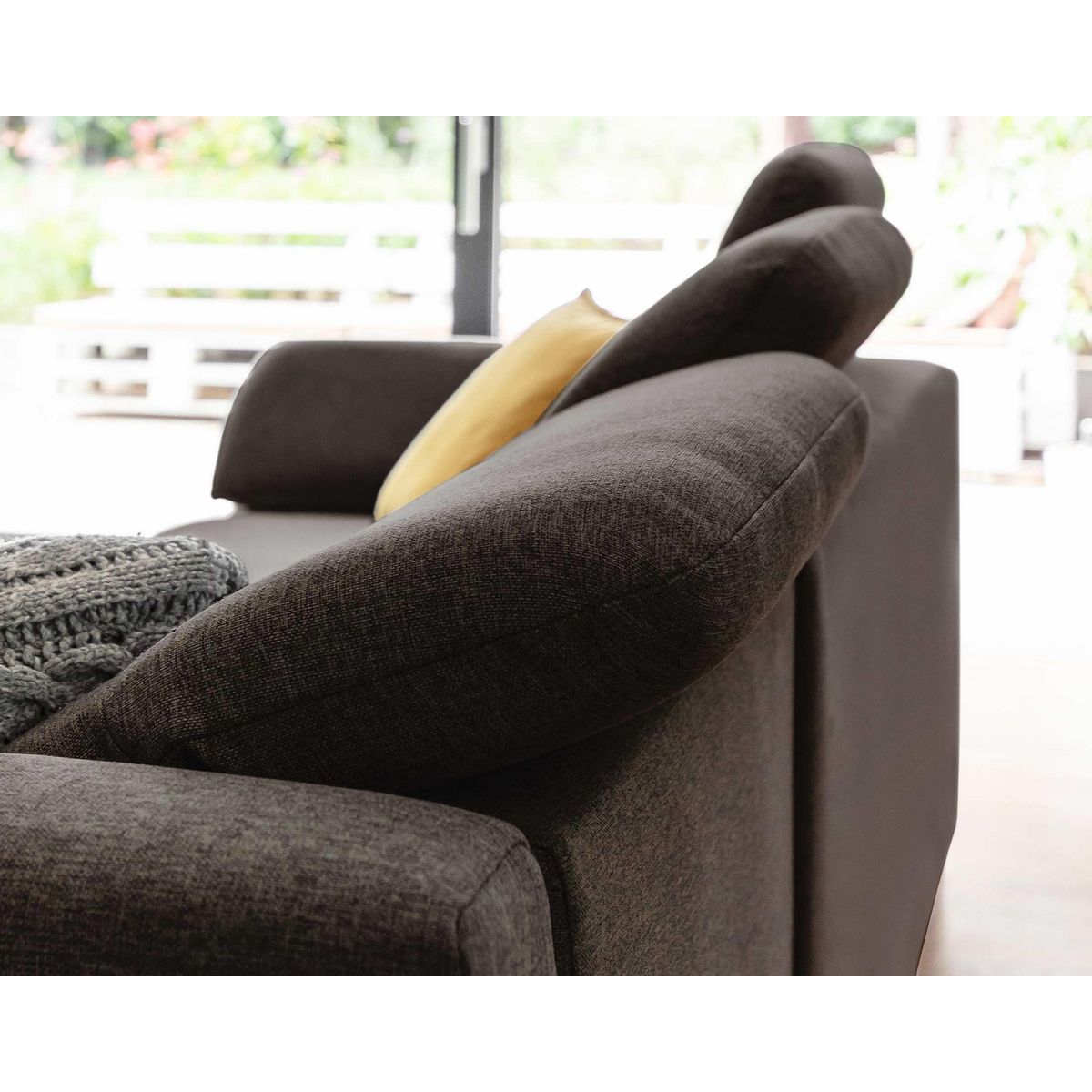 BEST MOBILIER Clever - canapé d'angle droit - 5 places - convertible avec coffre et têtières - en tissu