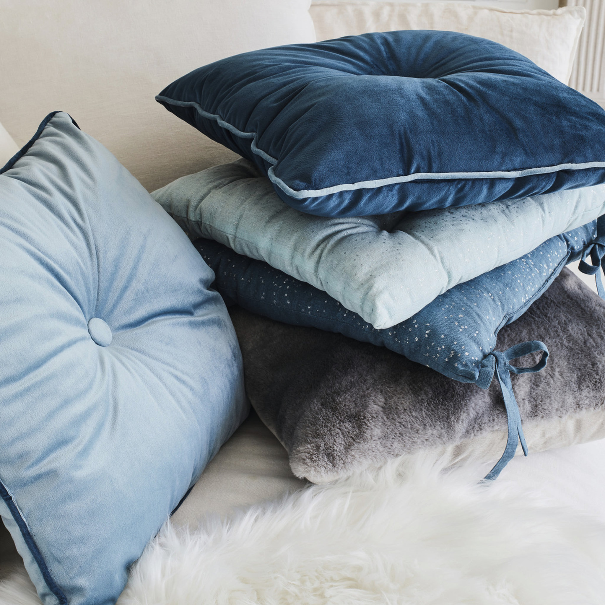 Voir la diapositive 2 : ACTUEL Galette de chaise plate DESIGN 
