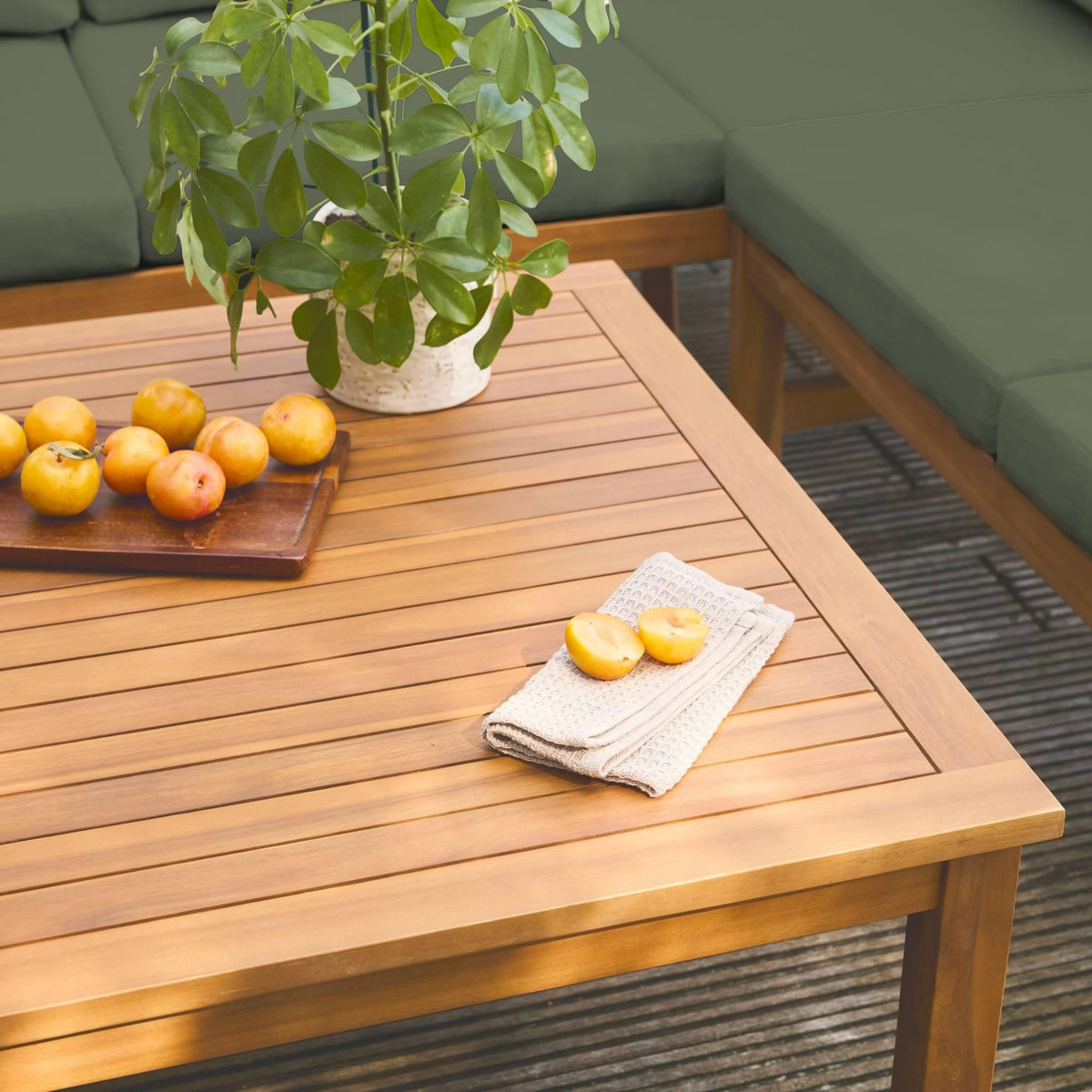 SWEEEK Salon de jardin d'angle en acacia 5 places LOBERIA CORNER, table carrée