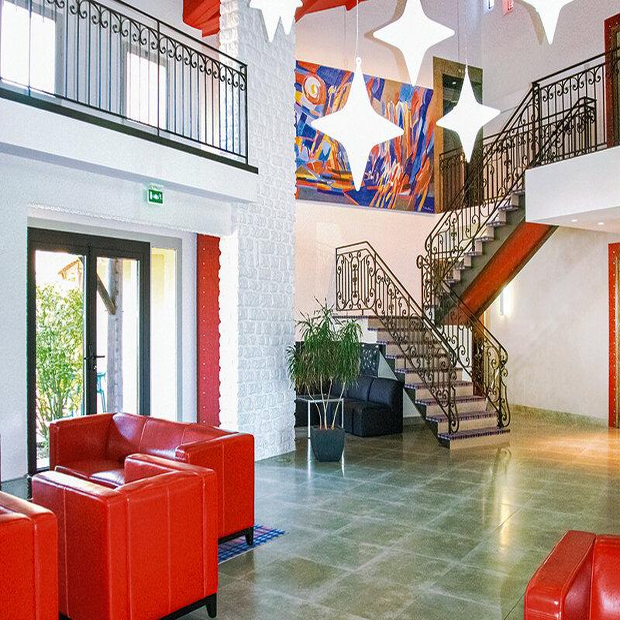 Voir la diapositive 3 : Smartbox 2 jours en hôtel 3* près de la rochelle avec accès à l'espace spa - coffret cadeau séjour