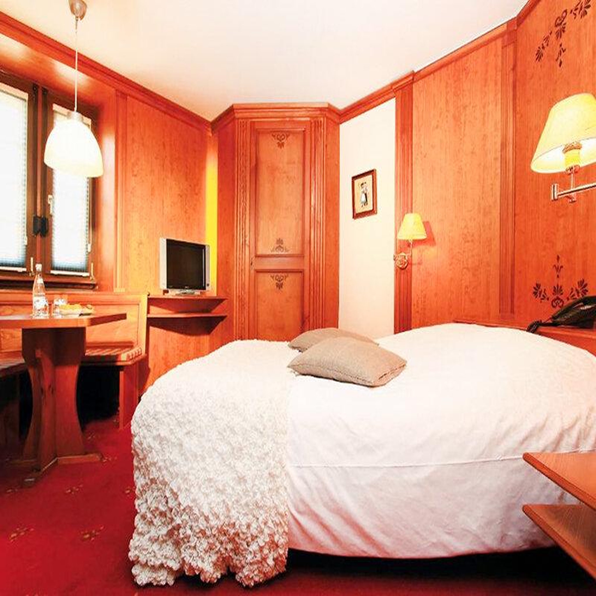 Voir la diapositive 3 : Smartbox 3 jours en hôtel 4* près de strasbourg avec dîner en restaurant primé et accès à l'espace détente - coffret cadeau séjour