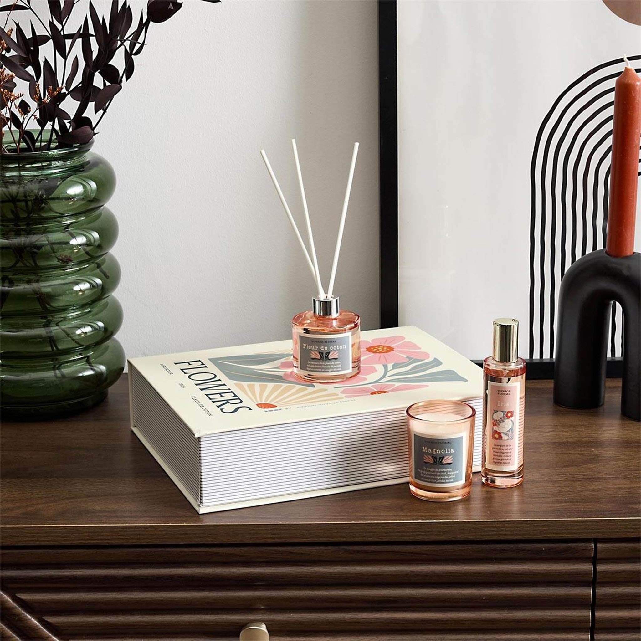 Voir la diapositive 5 : The Home Deco Factory Coffret senteur parfumée  flower  25cm fleur de coton