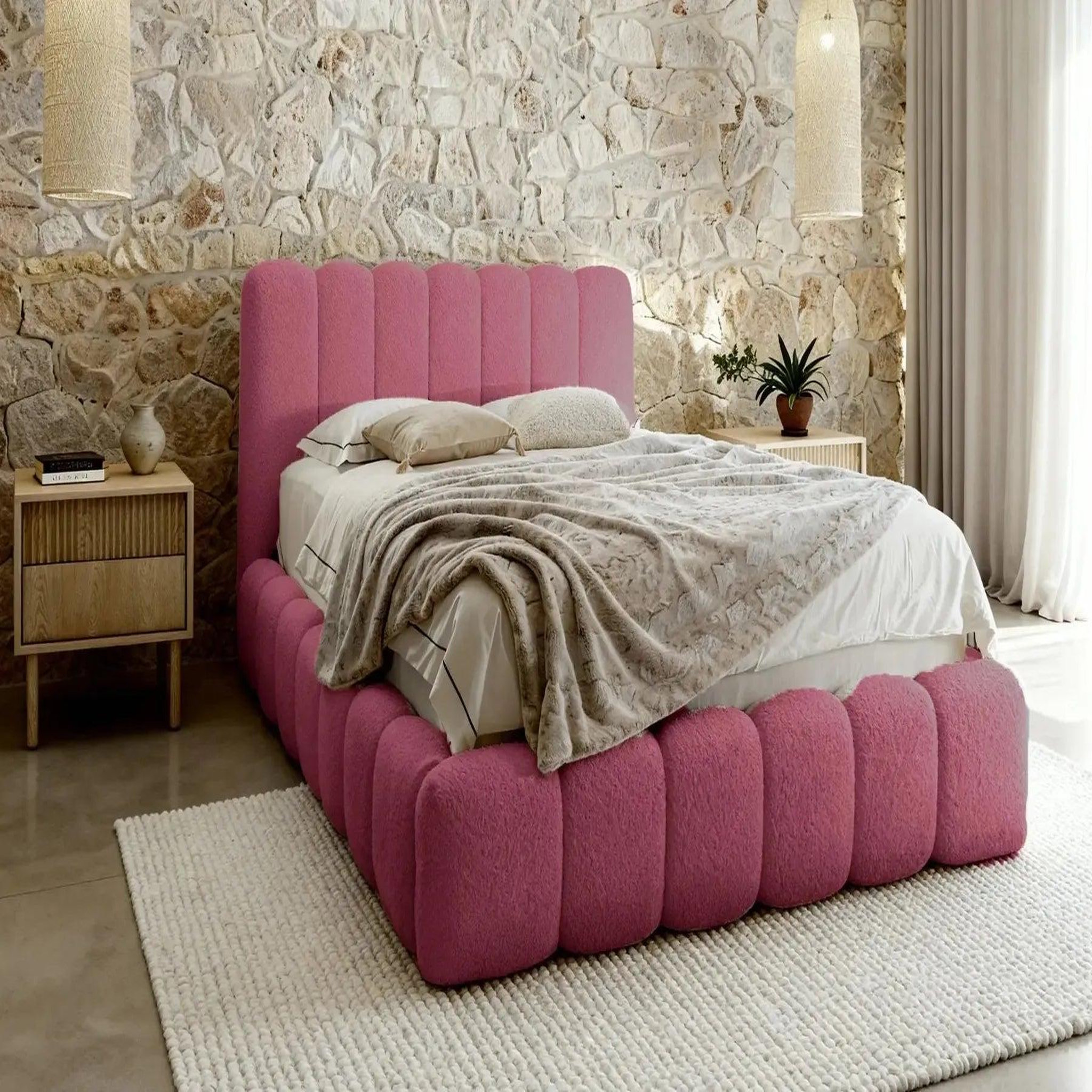 Voir la diapositive 4 : CASANOVA PARIS Garance - lit coffre tissu chenille