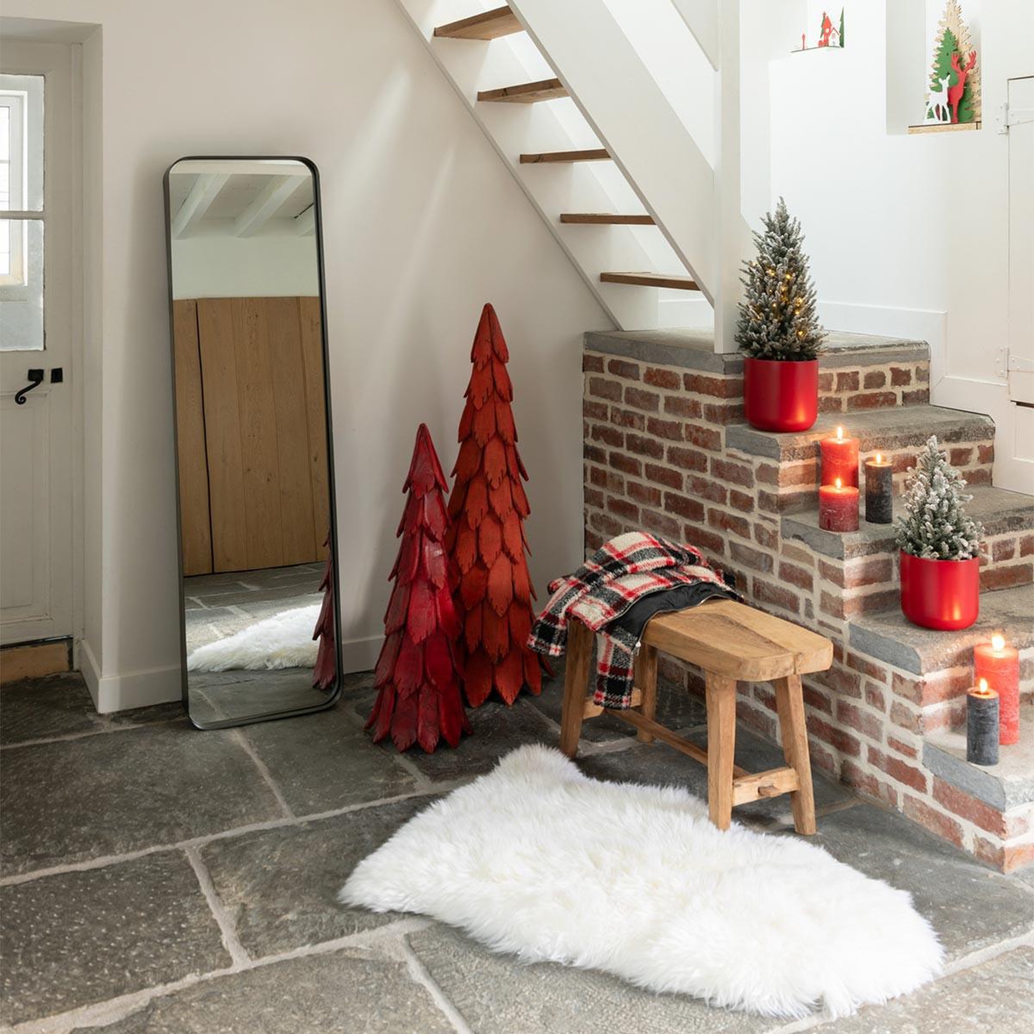 Voir la diapositive 4 : J-LINE Sapin de noël en bois  pieces  120cm rouge