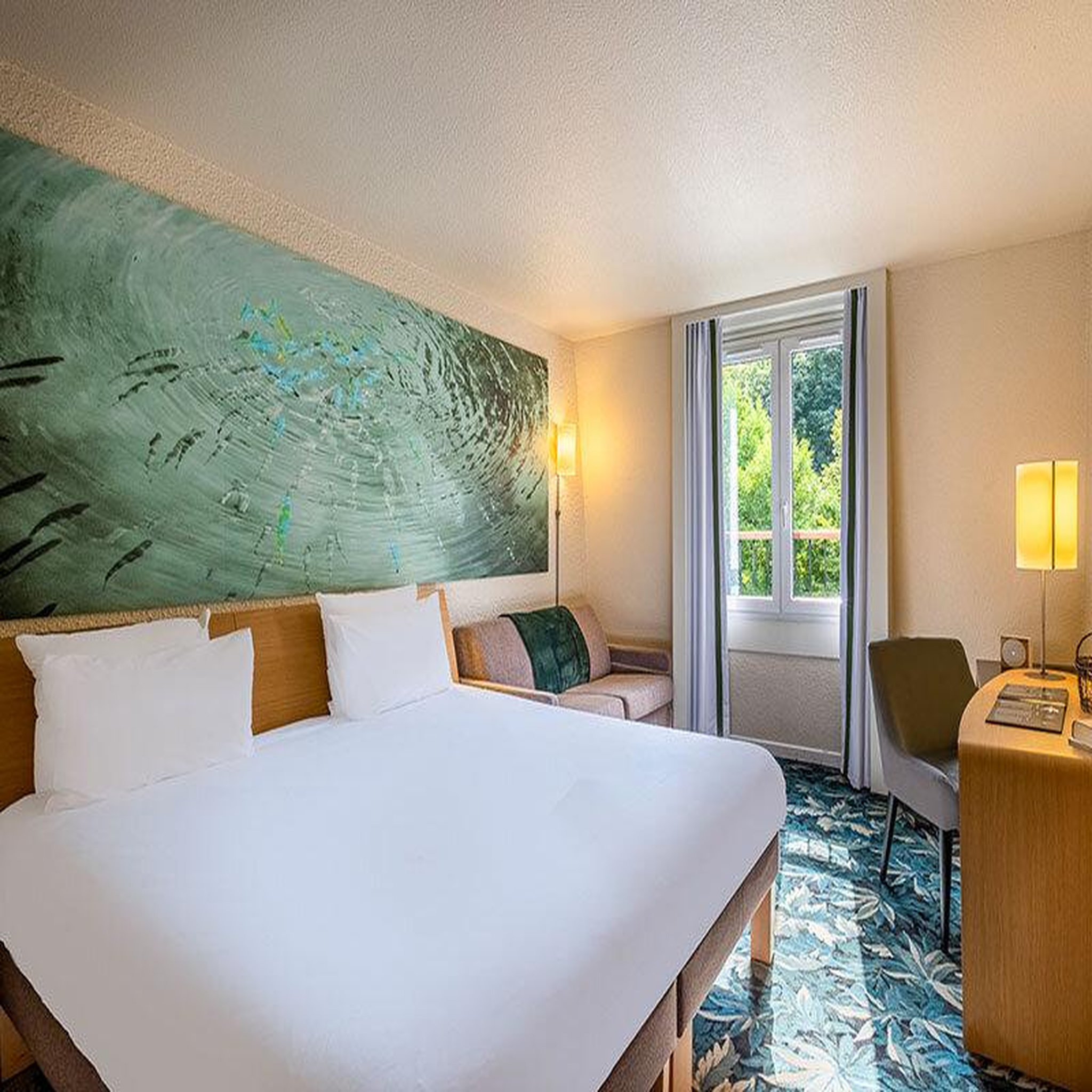Voir la diapositive 2 : Smartbox 2 jours en hôtel 4* avec piscine et sauna près de paris - coffret cadeau séjour