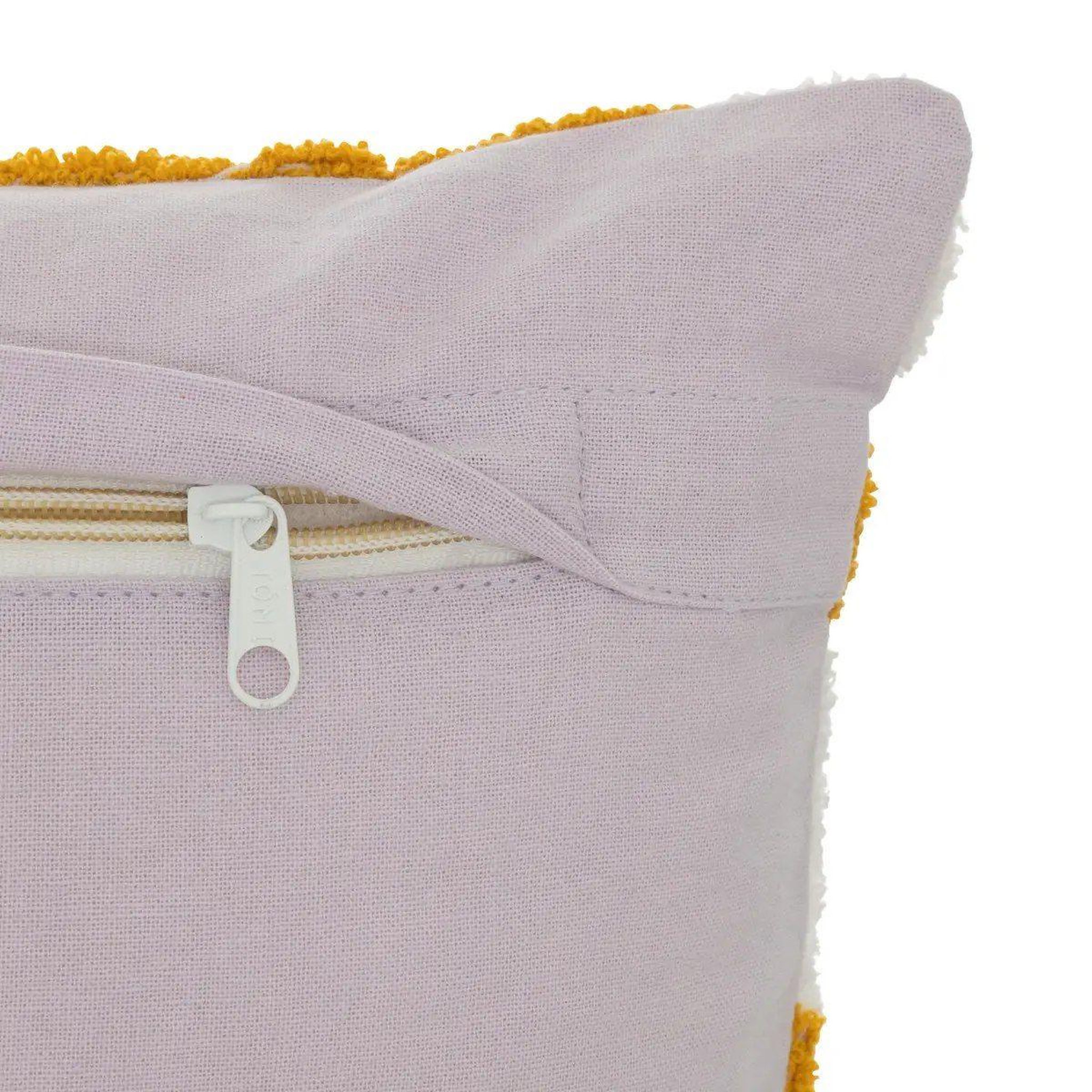 Voir la diapositive 3 : ATMOSPHERA Coussin déco brodé  daisy  30x50cm ocre