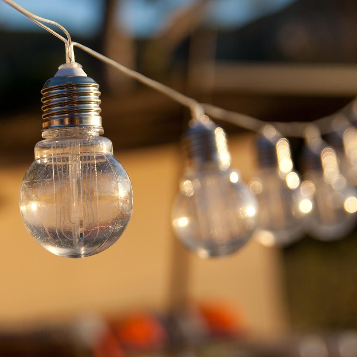 Lumisky Guirlande solaire épurée 10 ampoules DIXY Blanc Plastique 3.8M