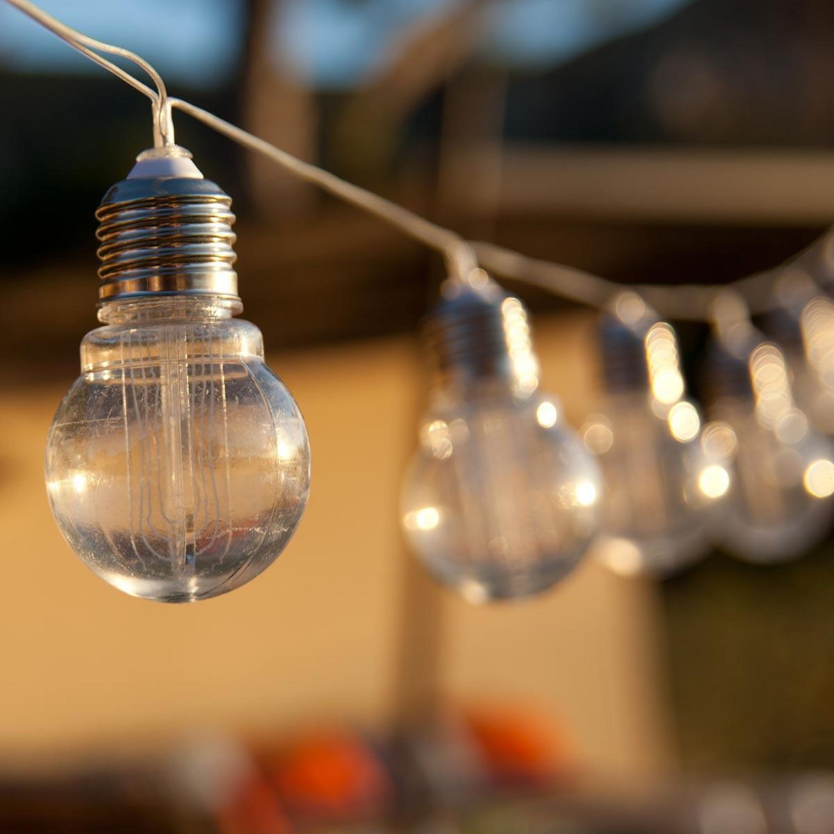 Lumisky Guirlande solaire épurée 10 ampoules DIXY Blanc Plastique 3.8M