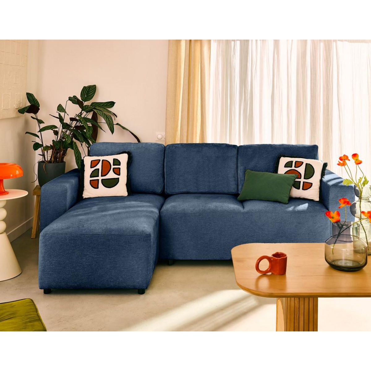 LISA DESIGN Livy - canapé d'angle réversible 4 places convertible avec coffre en velours texturé