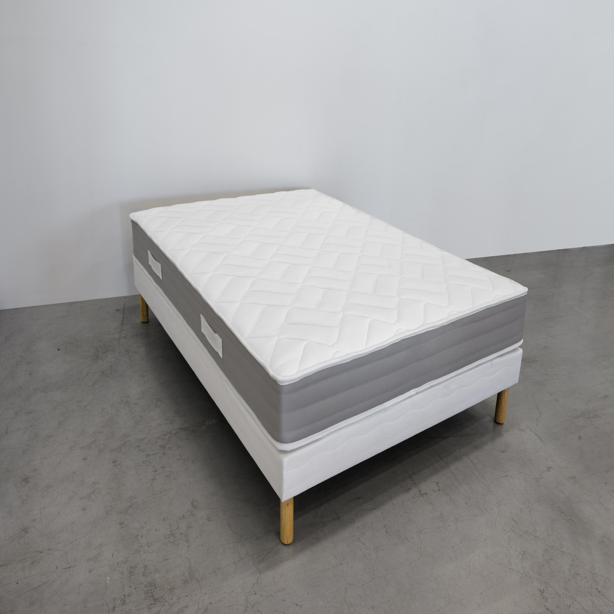 Voir la diapositive 3 : PRESTIGE Collection Matelas ressorts ensachés 180 x 200 cm ATOS