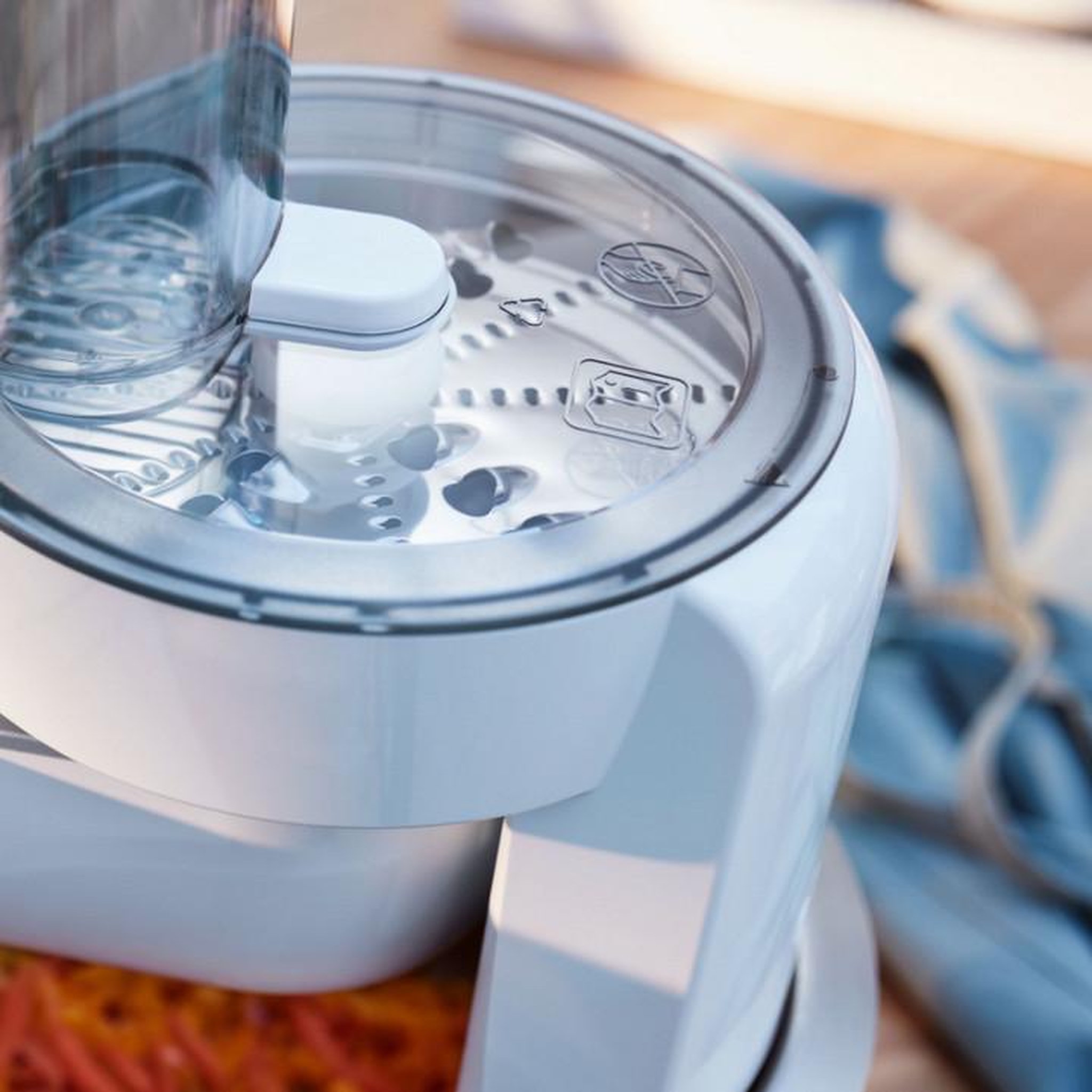 Voir la diapositive 6 : BOSCH Robot pâtissier multifonction 3.8l 700w blanc - mums2ew40