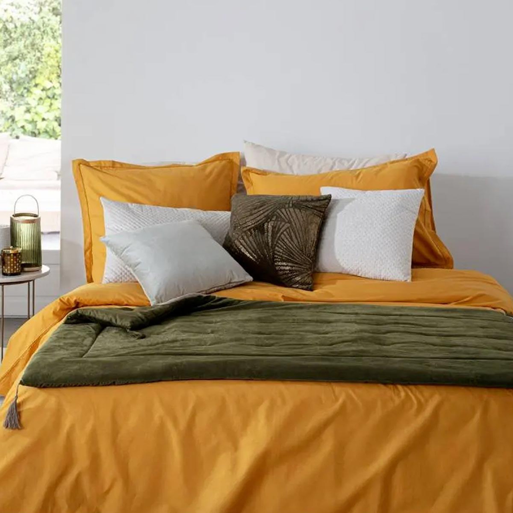 Voir la diapositive 3 : ATMOSPHERA Dessus de lit velours  froz  80x180cm vert kaki