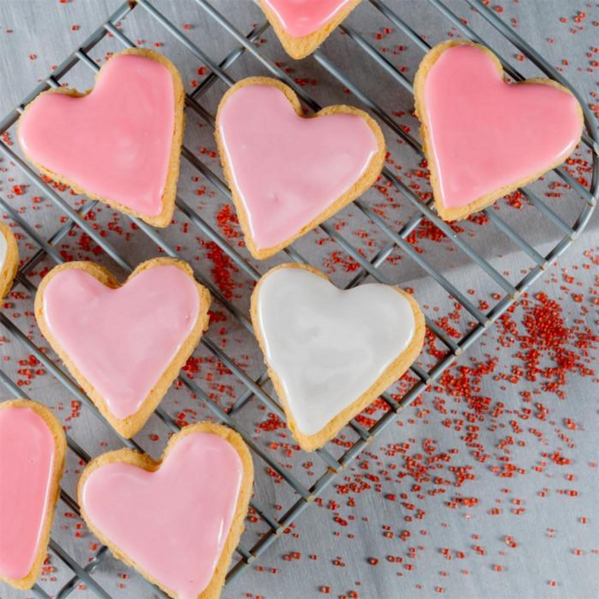 Paris Prix Lot de 5 Emporte-Pièces en Inox  Cœur  9cm Argent