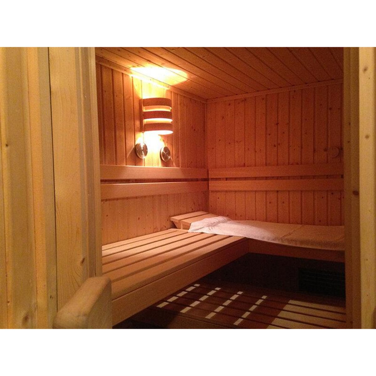 Smartbox Escapade bien-être : 2 jours en suite avec dîner et accès au spa près du cirque de Gavarnie - Coffret Cadeau Séjour