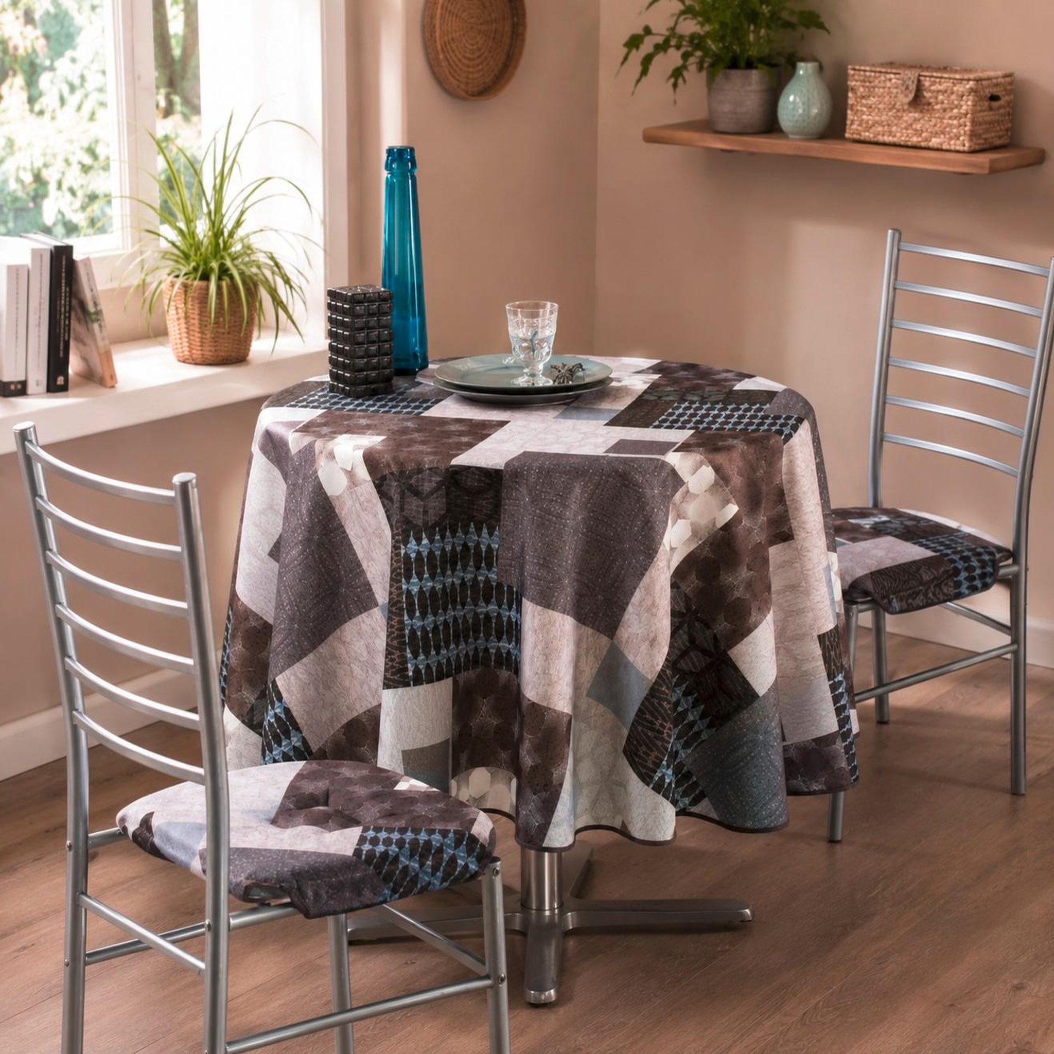 Voir la diapositive 3 : Eden Nappe ronde en polyester lanix