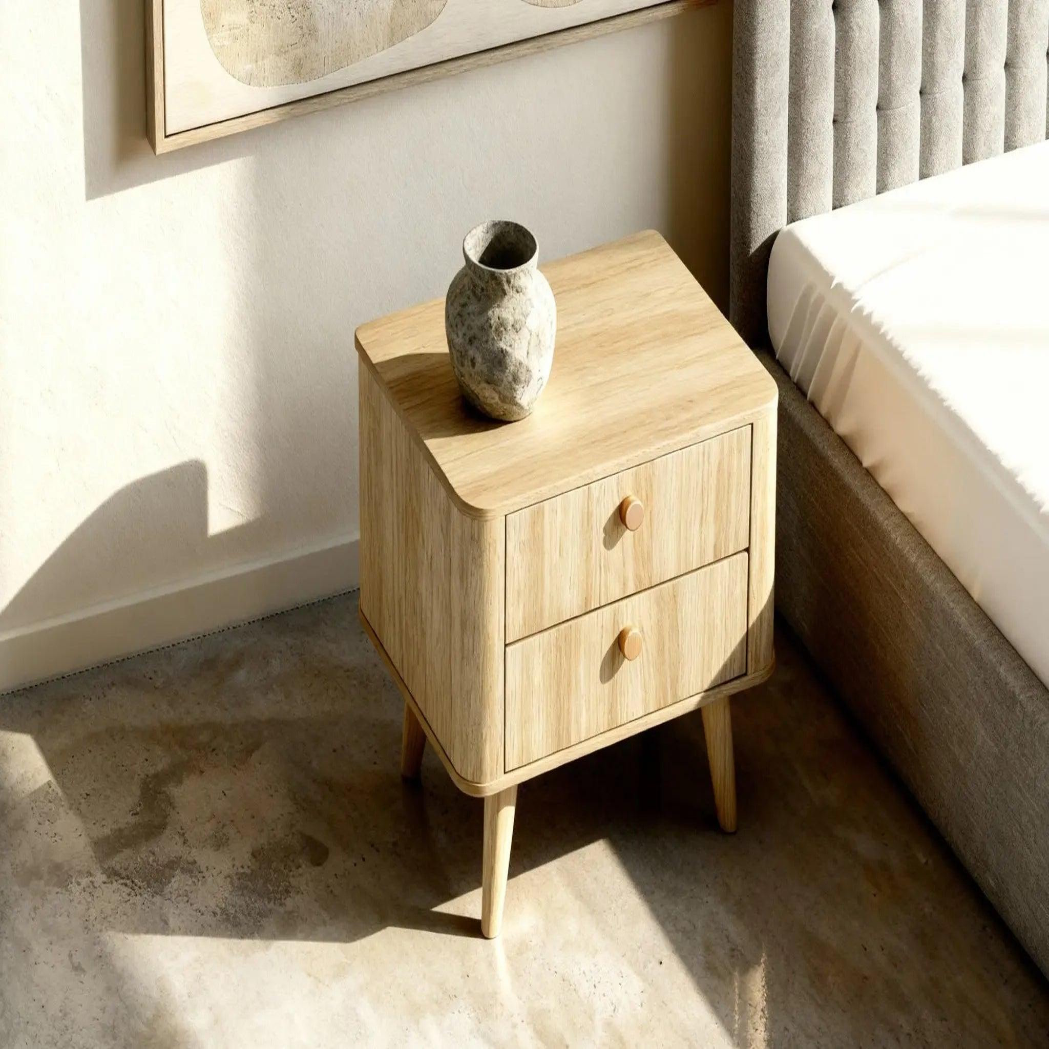 Voir la diapositive 3 : CASANOVA PARIS Elora - table de chevet 63cm2 tiroirs pieds bois