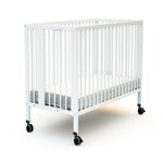 AT4 Lit bébé pliant ESSENTIEL en bois. Coloris disponibles : Blanc, Beige