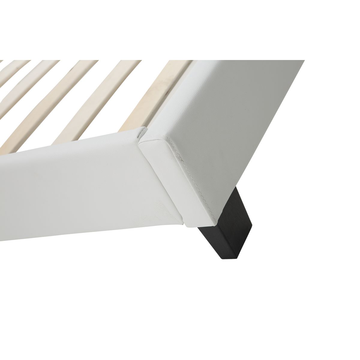 Lit avec tête de lit et sommier à lattes 140x190 cm MARTIN