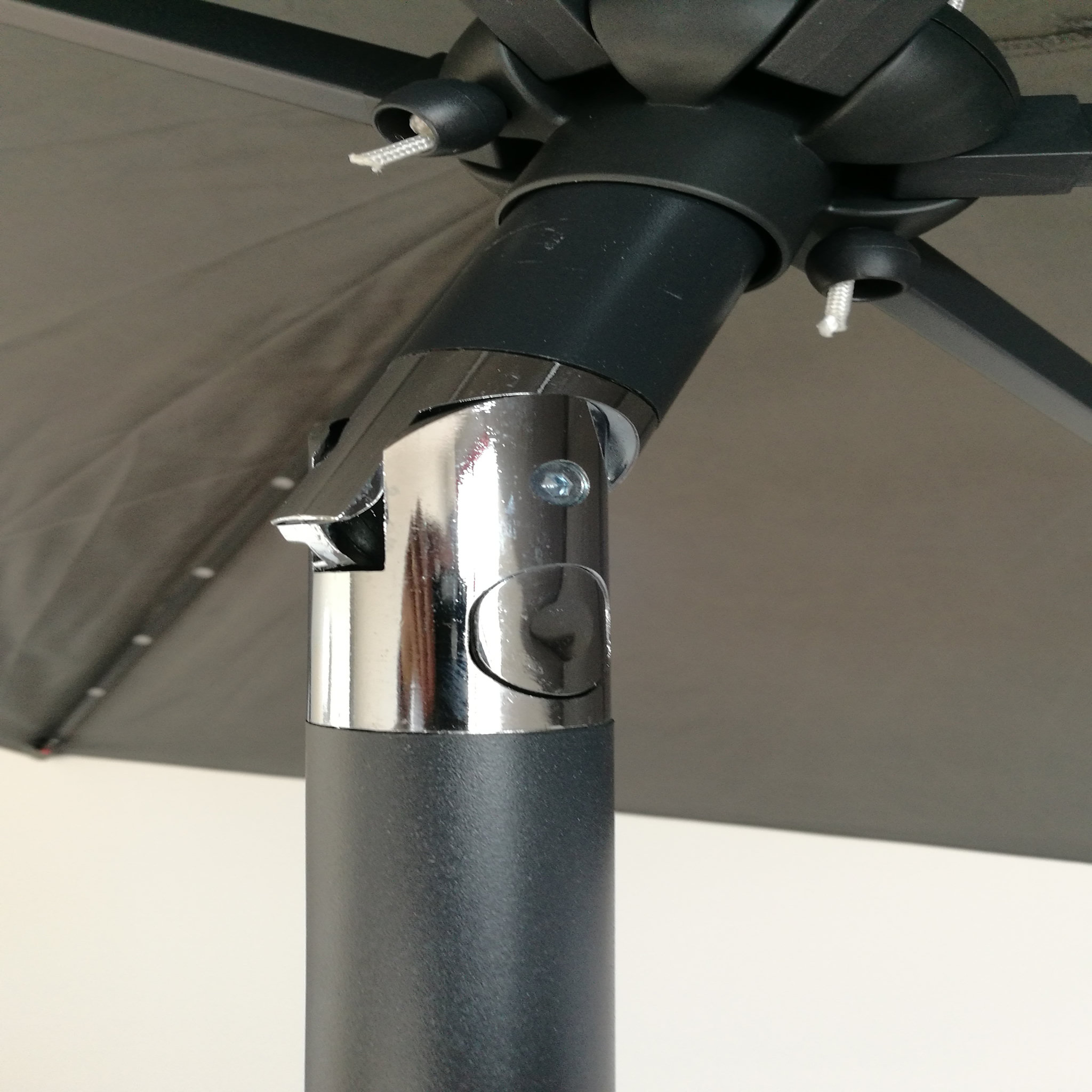 Voir la diapositive 2 : Parasol droit 2x3 m avec leds 