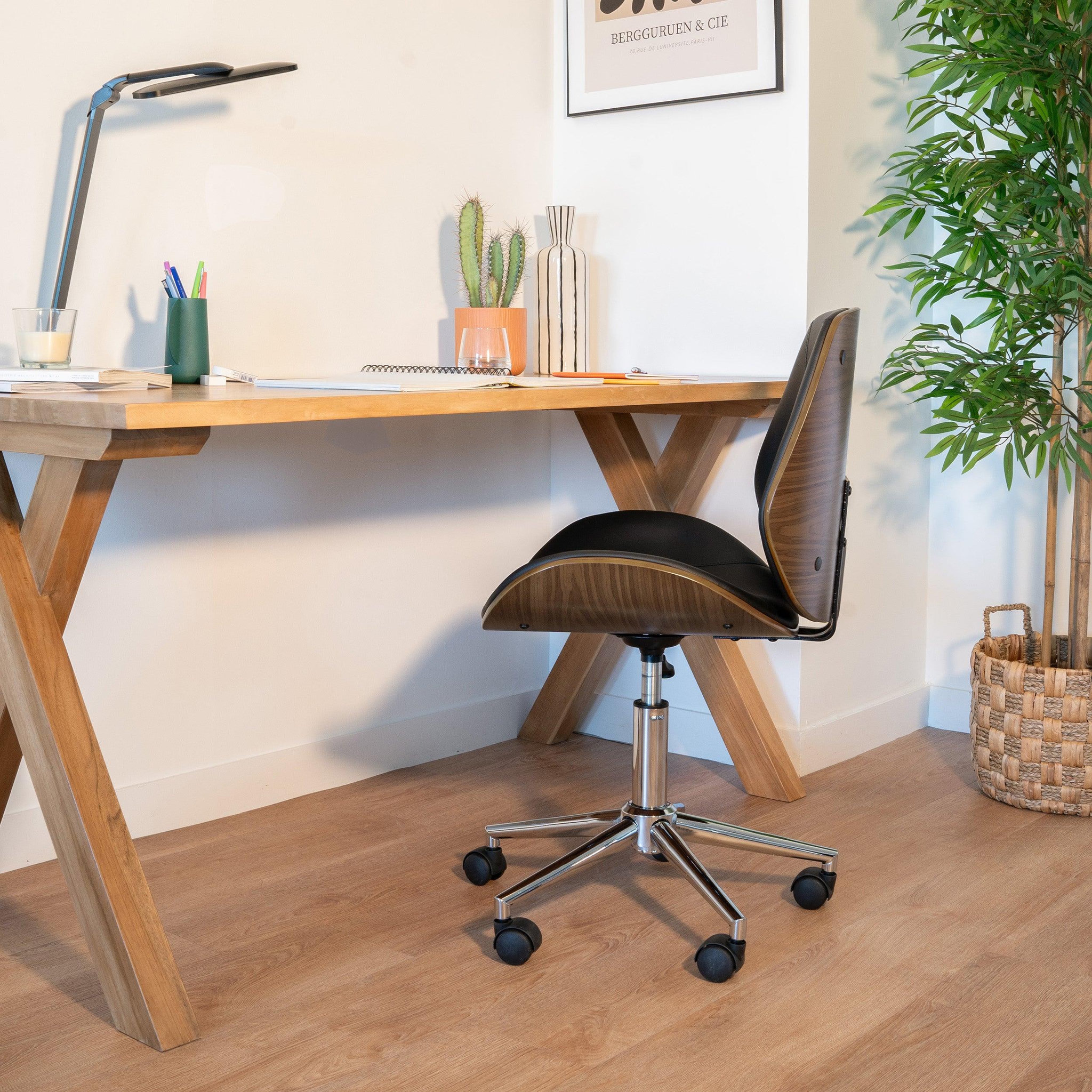Voir la diapositive 5 : MAISON PAVANE Chaise de bureau pivotante en bois en pu noir-archie
