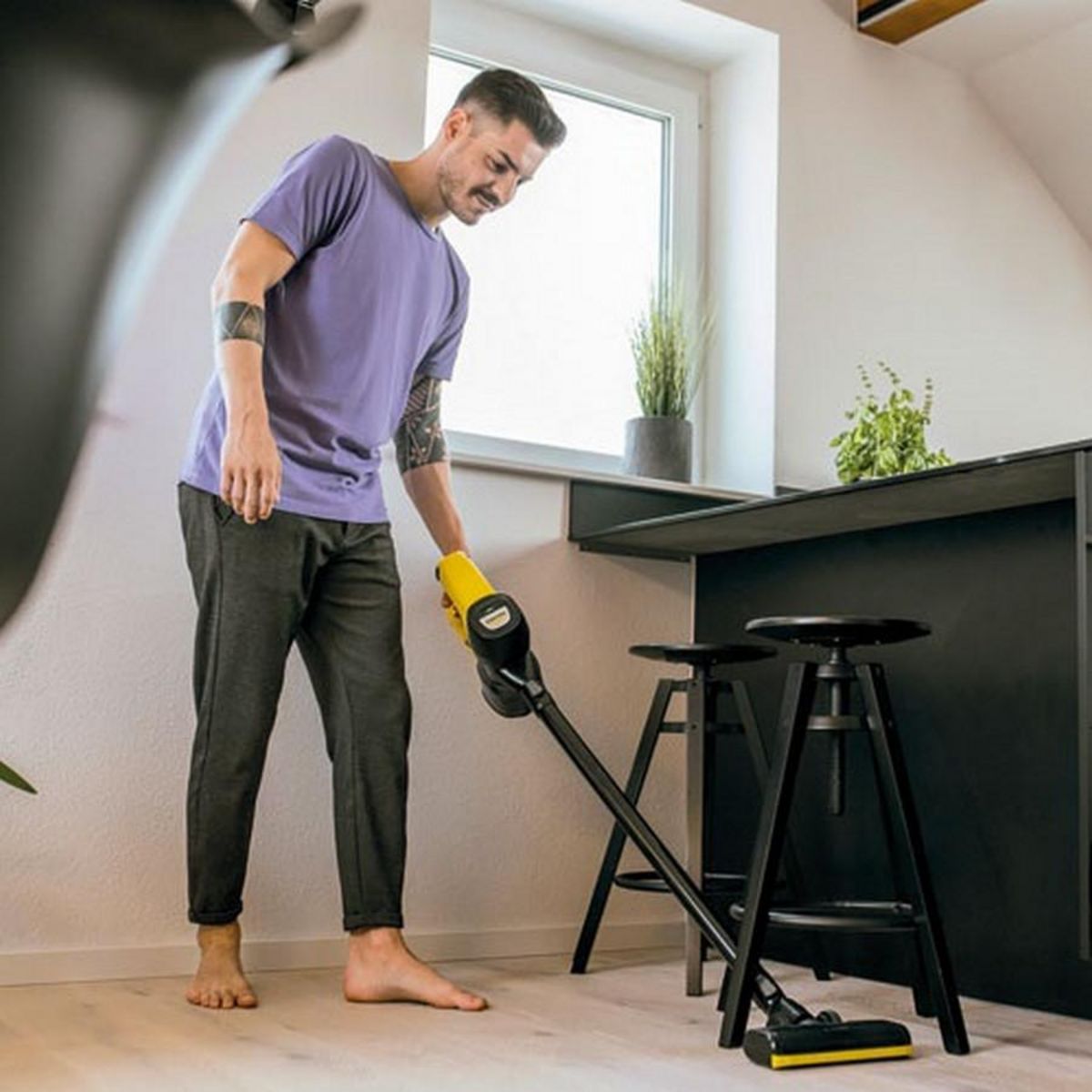 KARCHER Aspirateur balai rechargeable 21.6v jaune/noir - 11986200