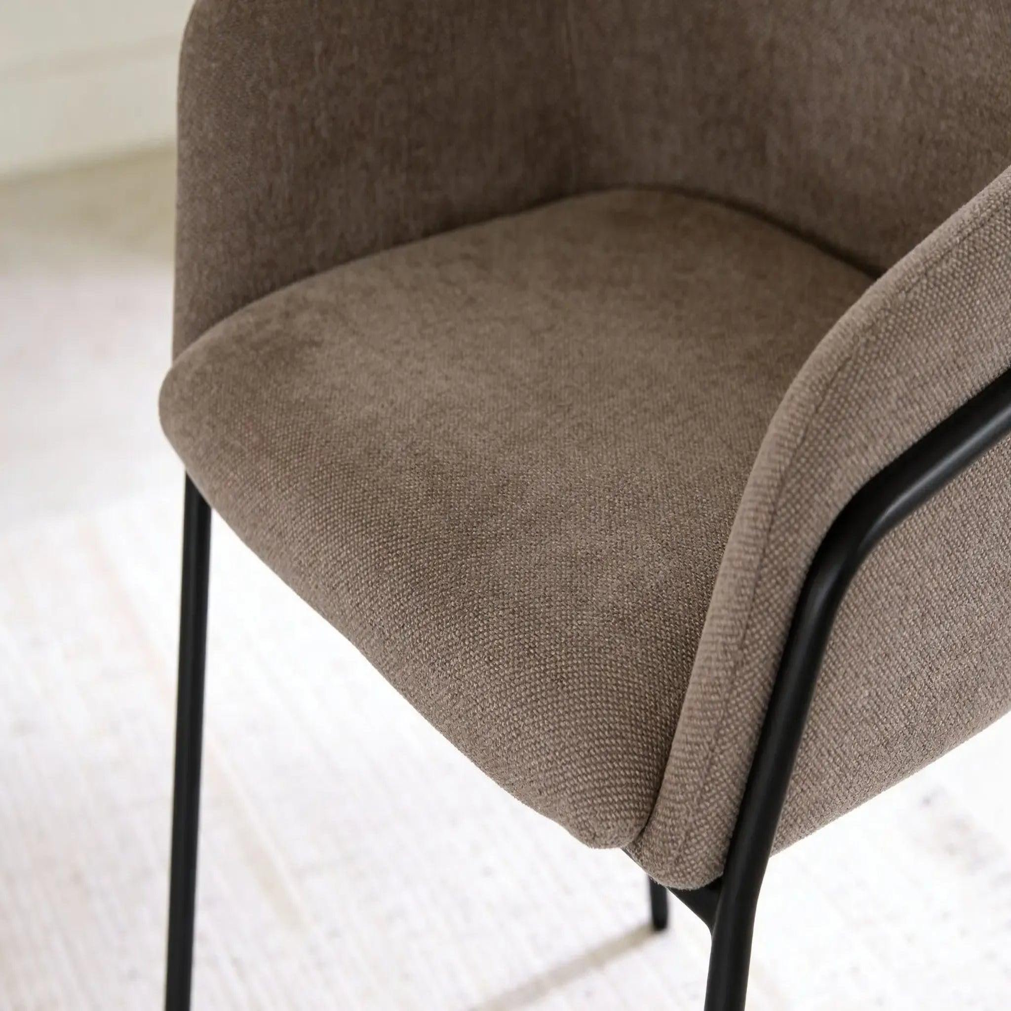 Voir la diapositive 5 : CASANOVA PARIS Naya - lot de 2 chaises tissu