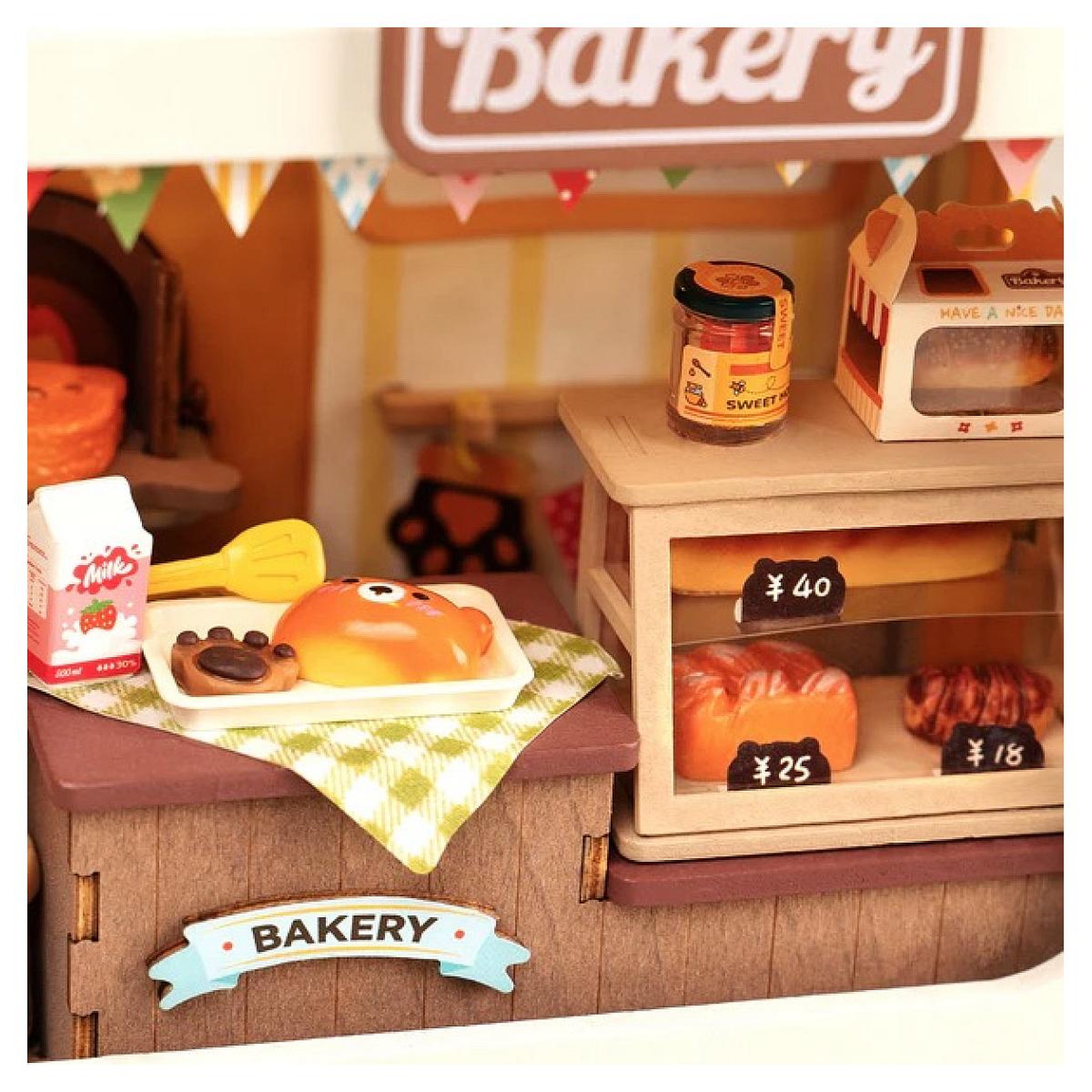 Voir la diapositive 3 : ROBOTIME Maison Miniature Teddy s Breadbox