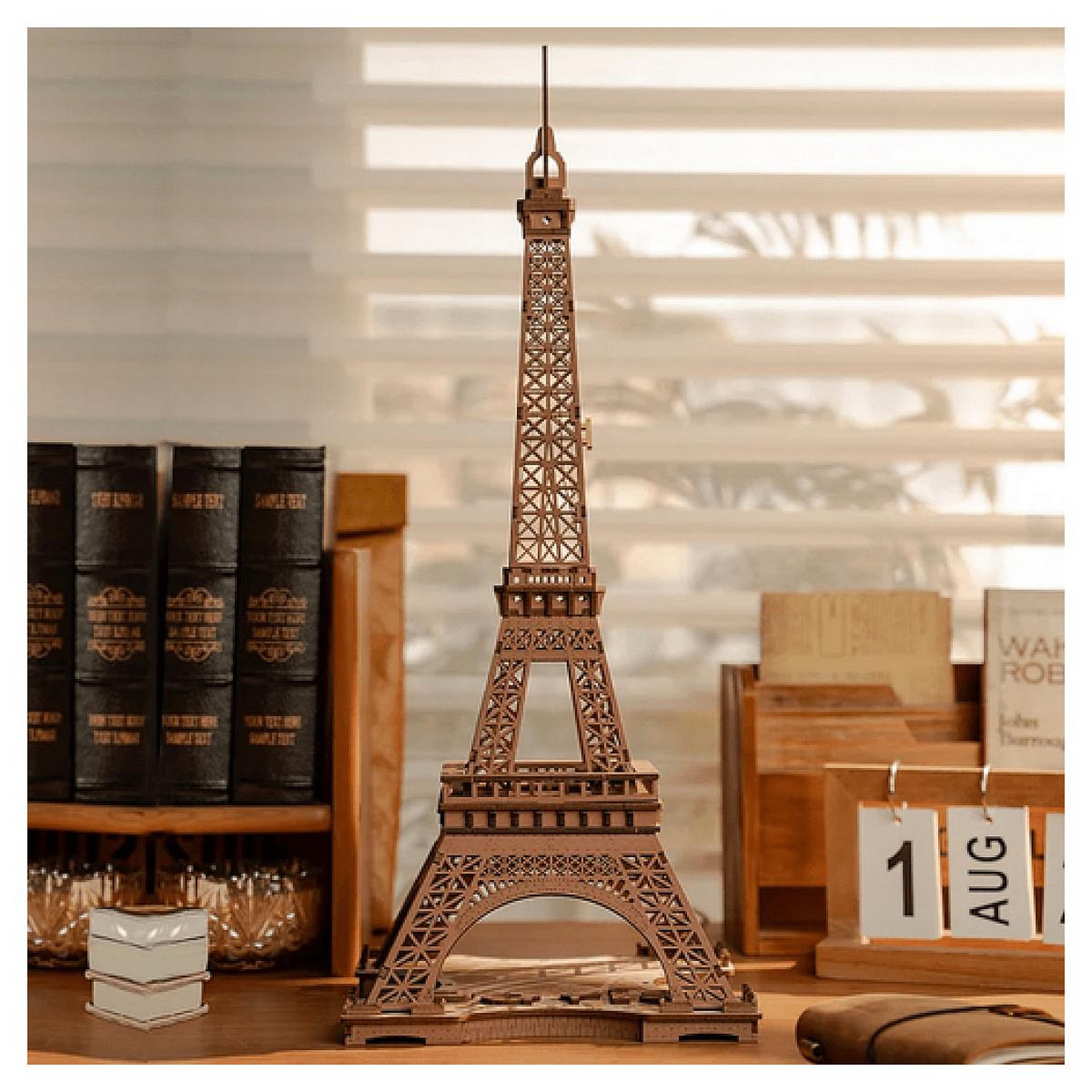 Voir la diapositive 3 : ROBOTIME Maquette tour Eiffel lumineuse