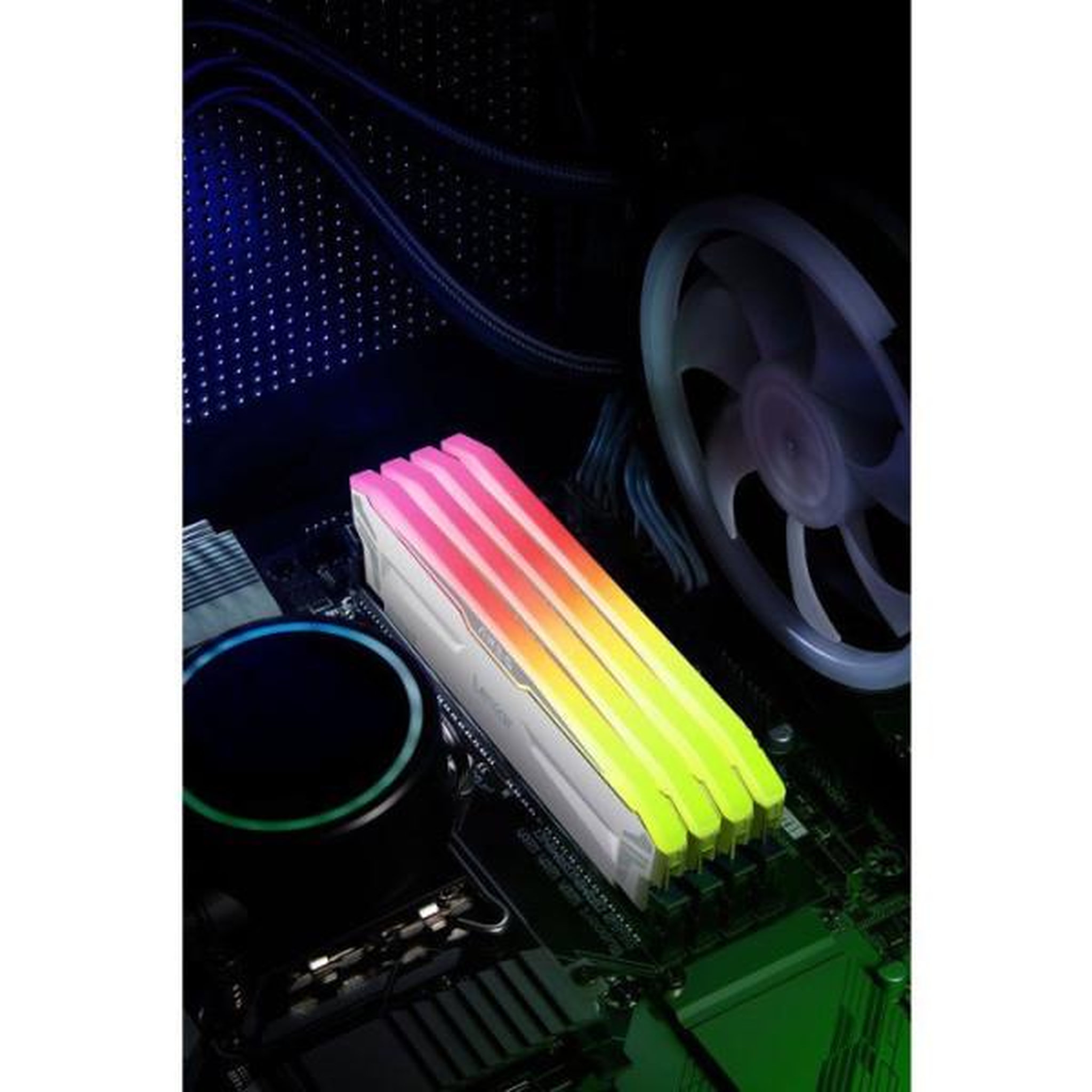 Voir la diapositive 5 : Lexar Barrette Mémoire - LEXAR Ares - DDR5 6400 - CL32 1.4 V - 32 Go (2x 16 Go) - Dissipateur thermique + RGB - Blanc